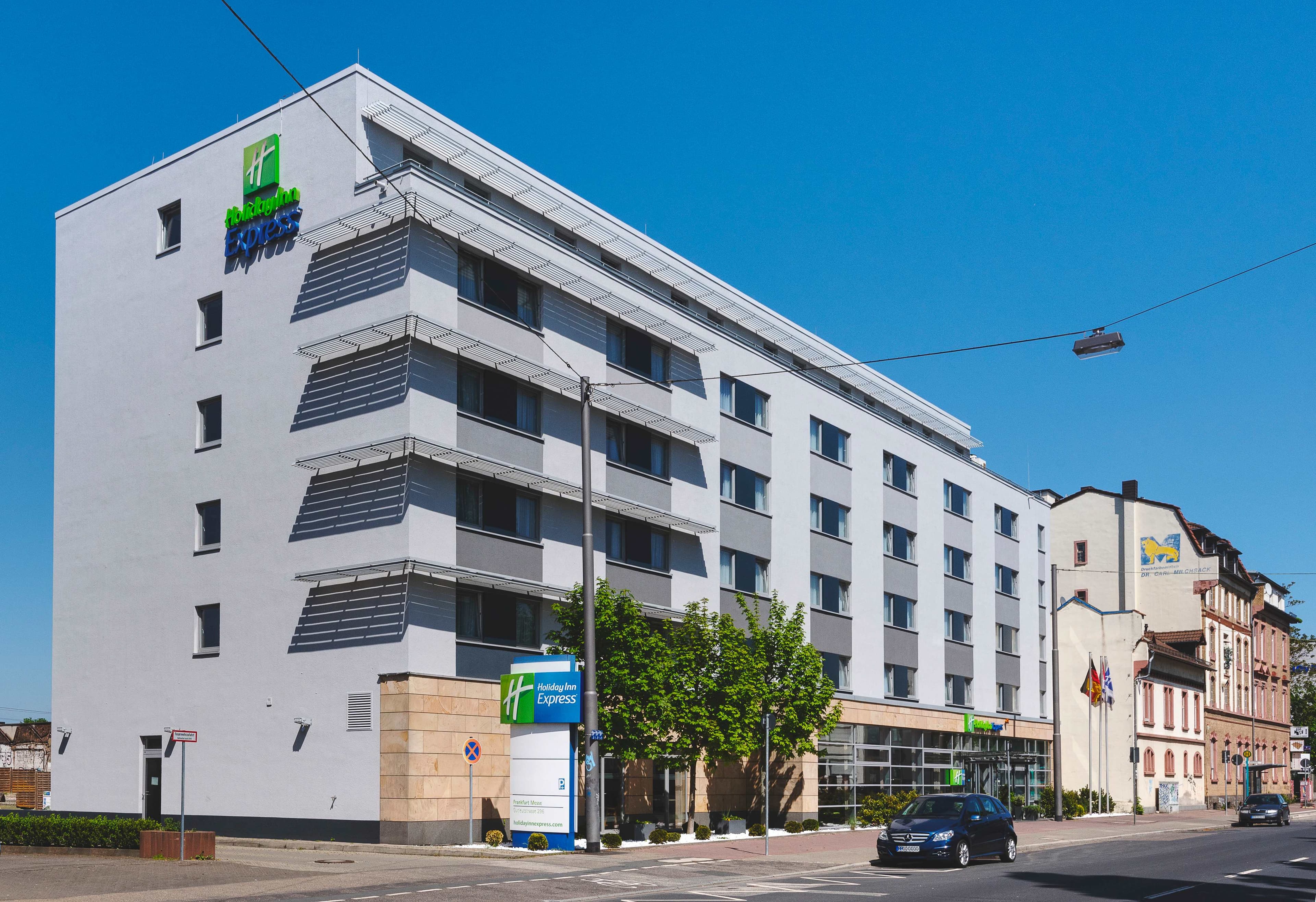 Holiday Inn Express Frankfurt - Messe Ansicht 2