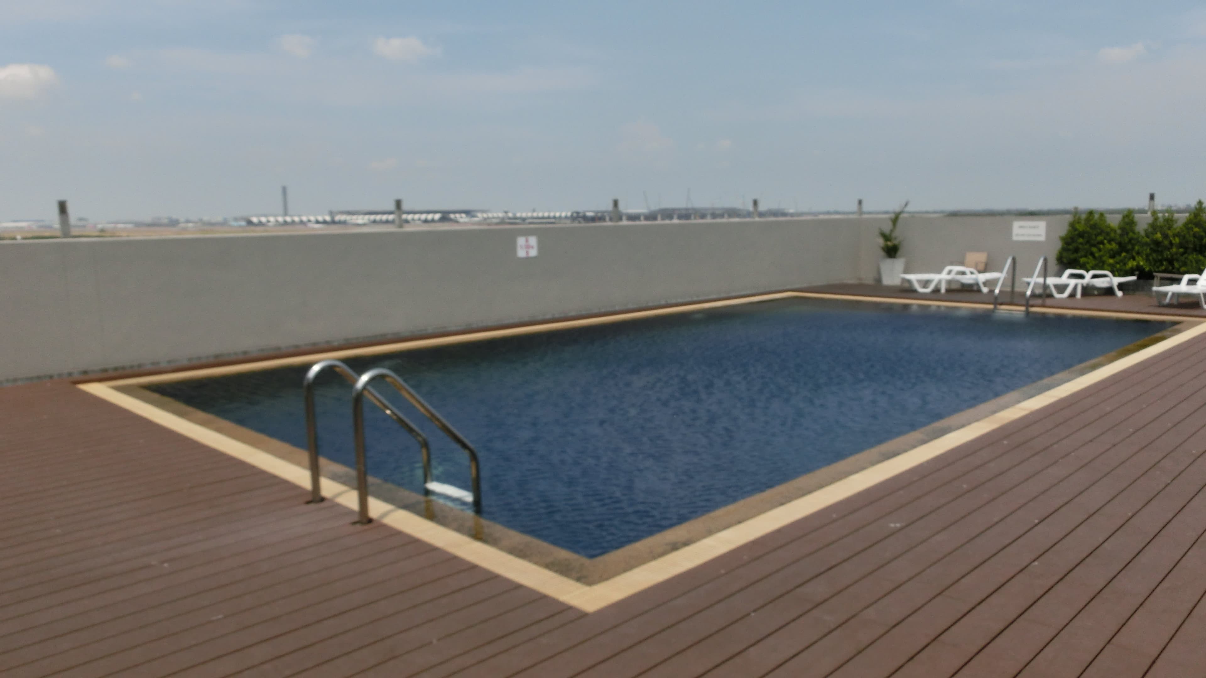Miracle Suvarnabhumi Airport Hotel Ansicht 7