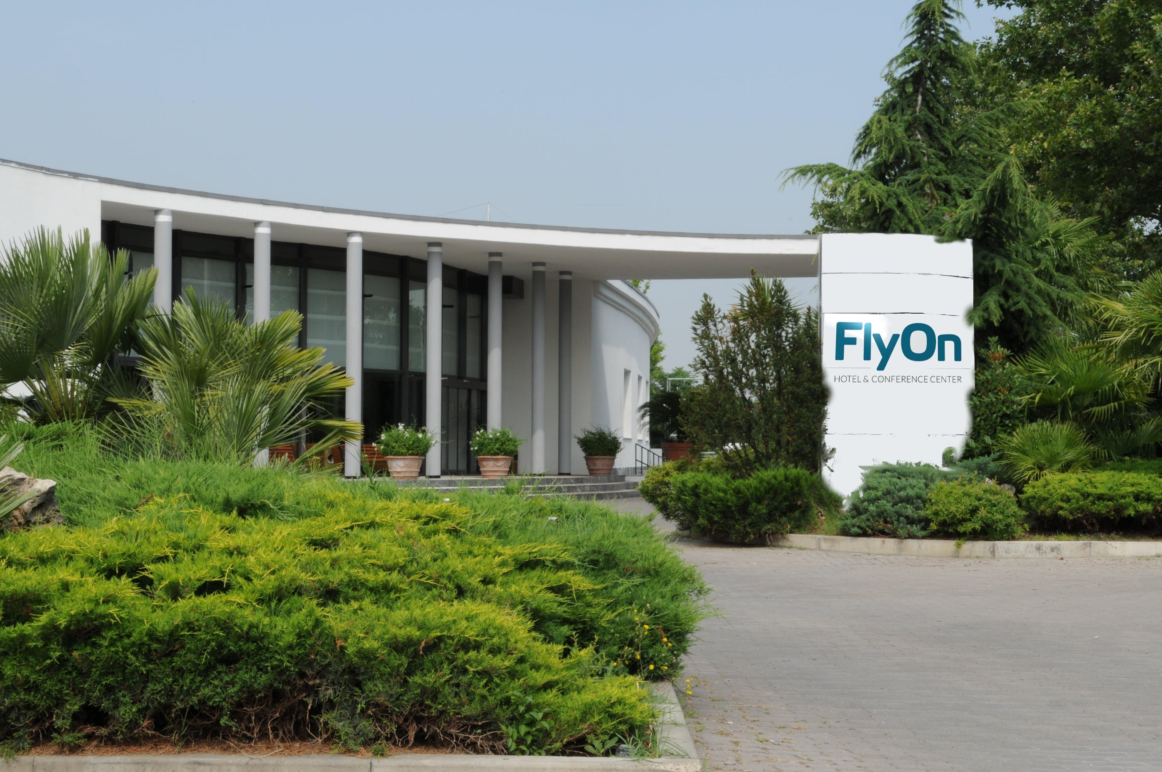Flyon Hotel and Conference Centre Ansicht 2