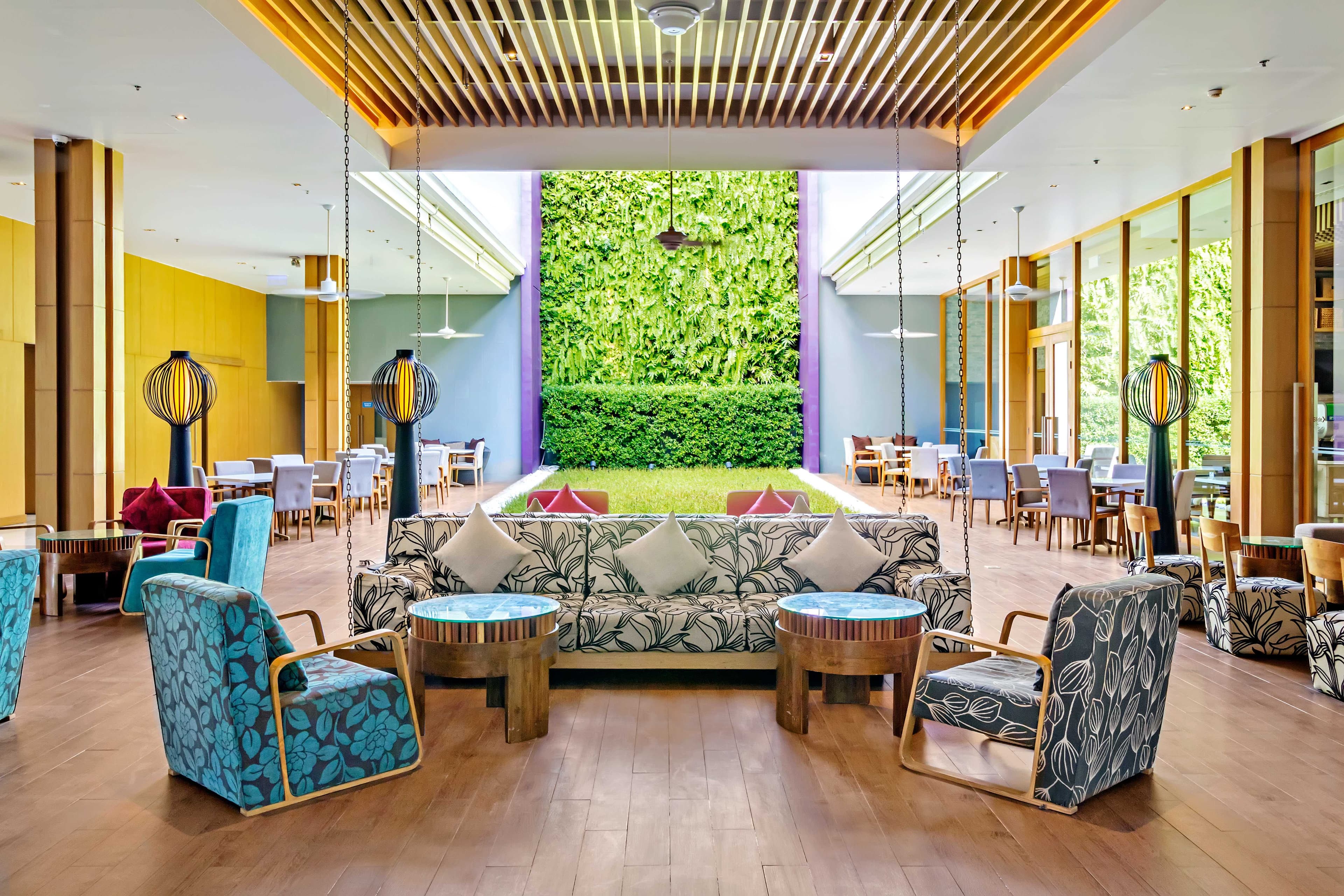 Holiday Inn Express Phuket Patong Beach Central Ansicht 9