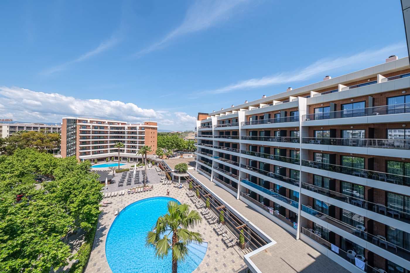 Hotel California Garden Ansicht 2