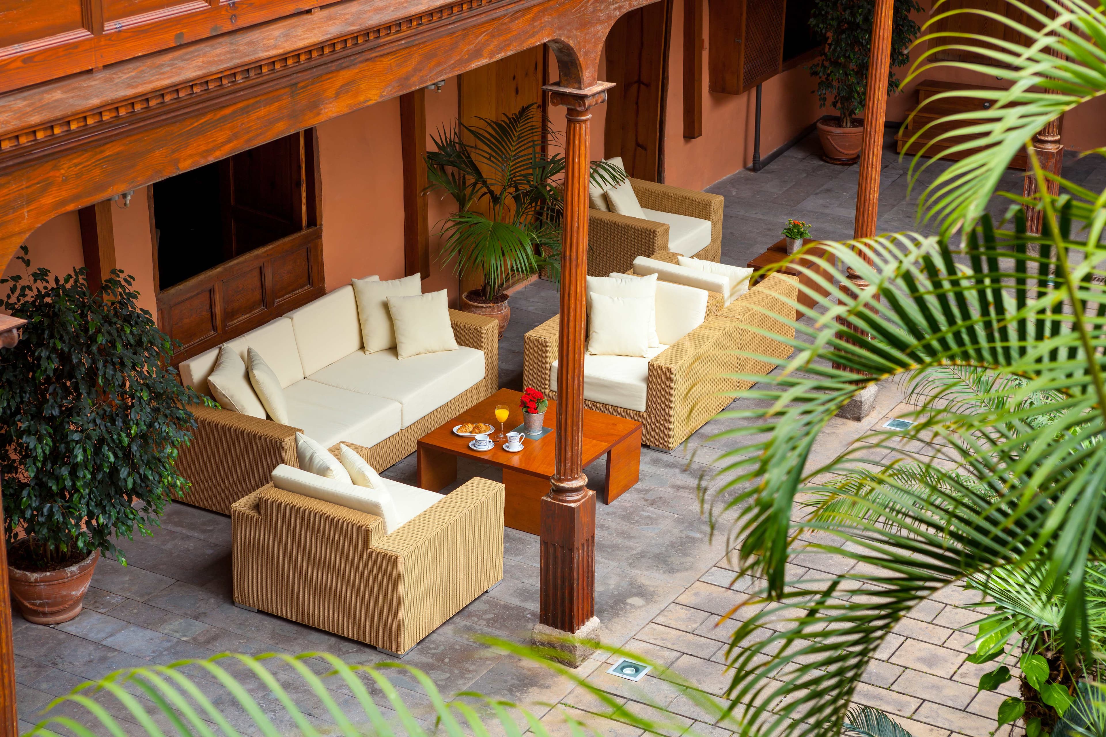 Hotel LIVVO La Quinta Roja Ansicht 9