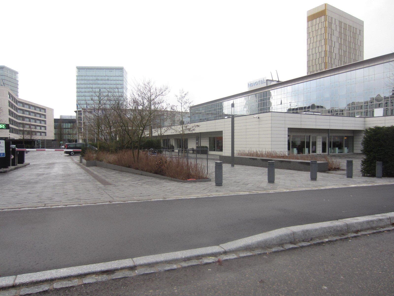 Hotel Novotel Kirchberg Ansicht 2