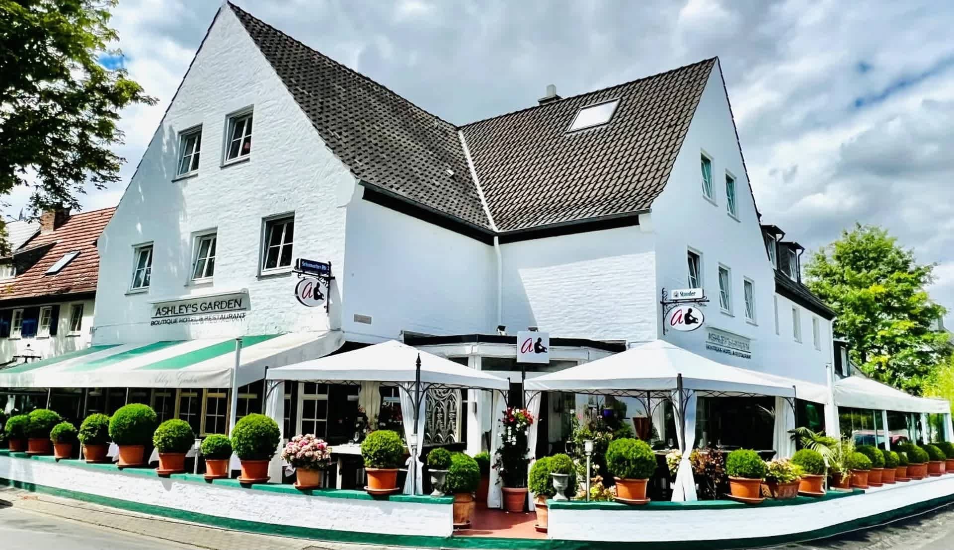 Hotel Ashleys Garden