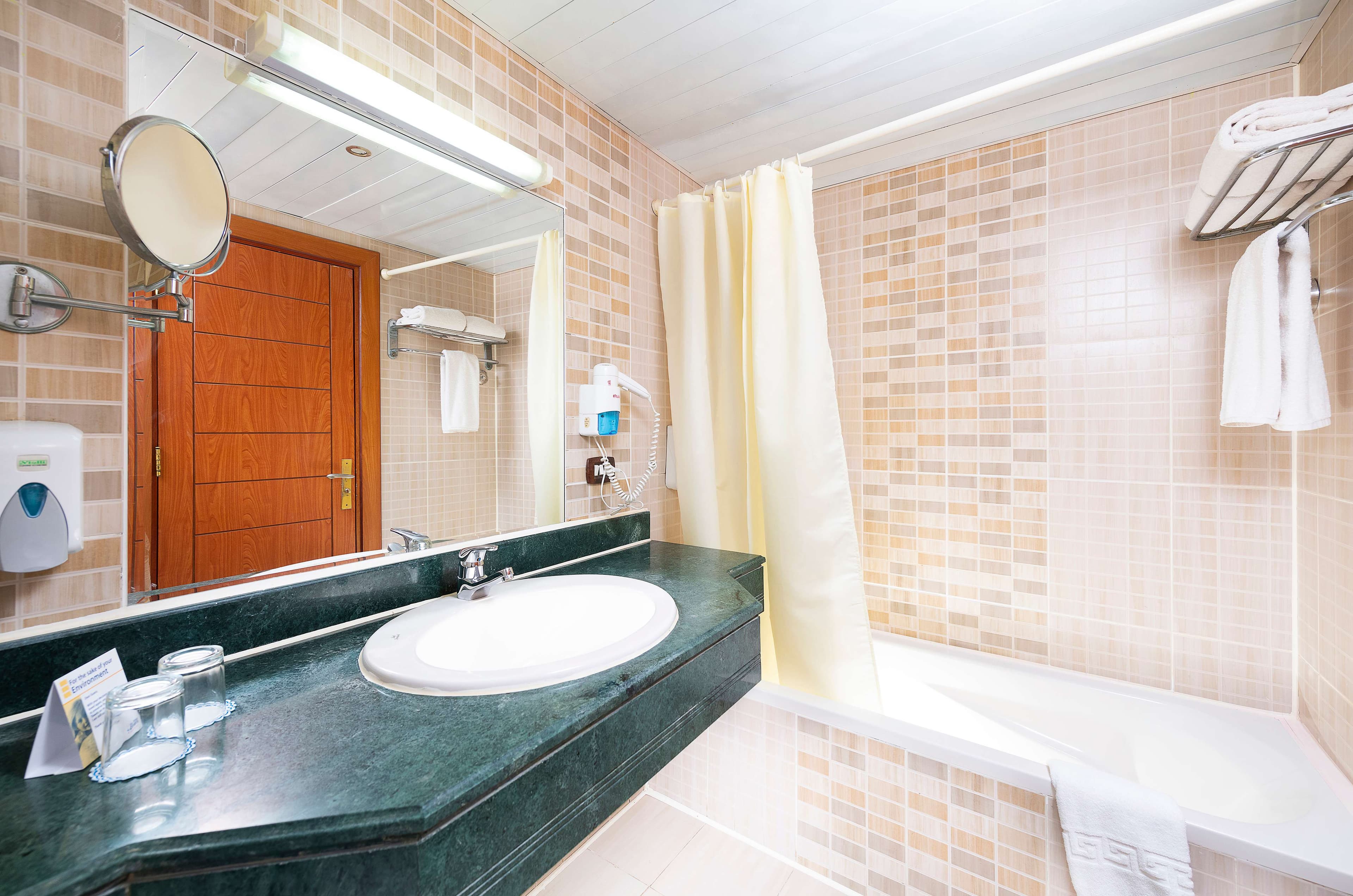 Three Corners Equinox Beach Resort Ansicht 5