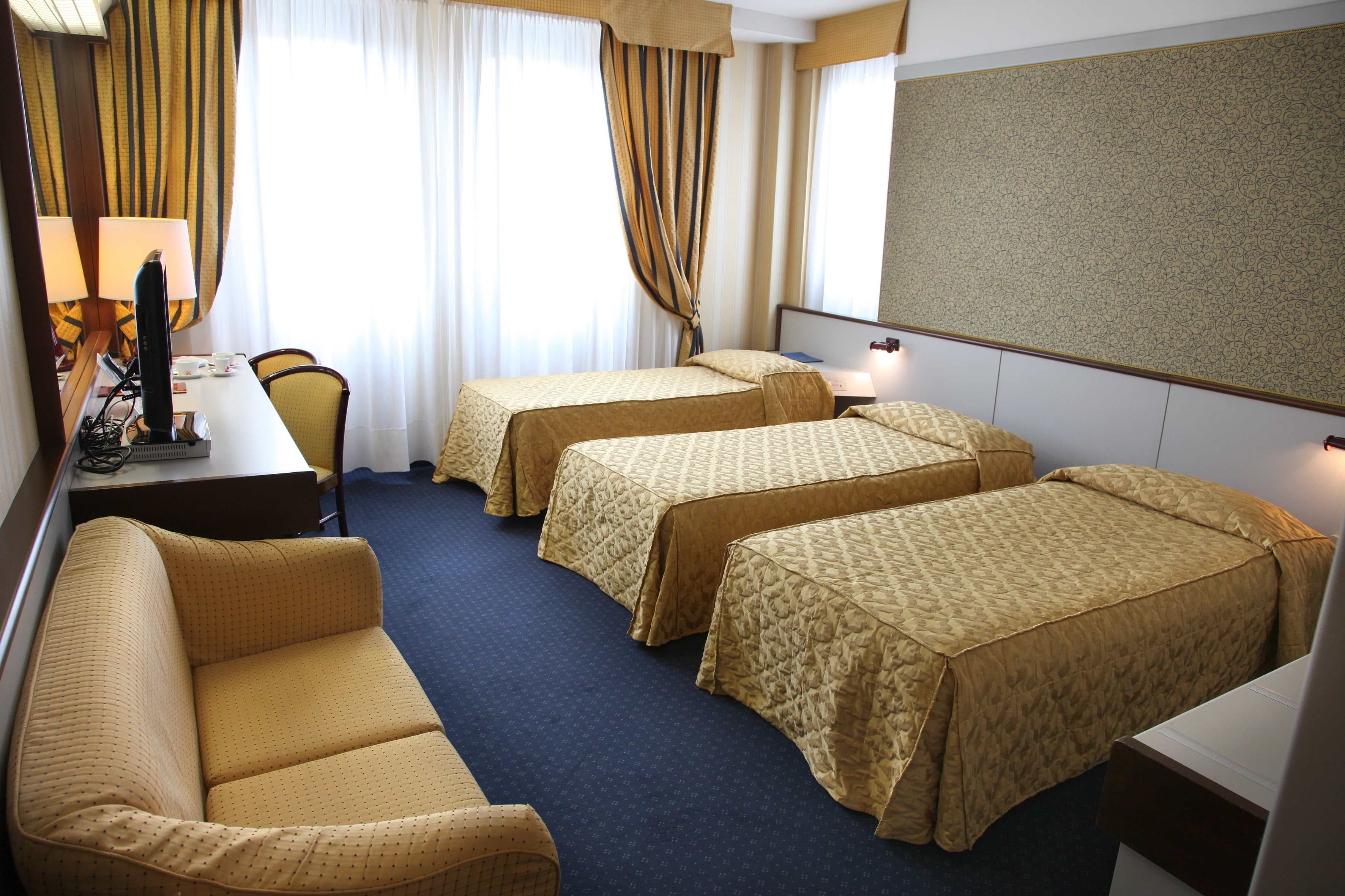Hotel Maxim Ansicht 6