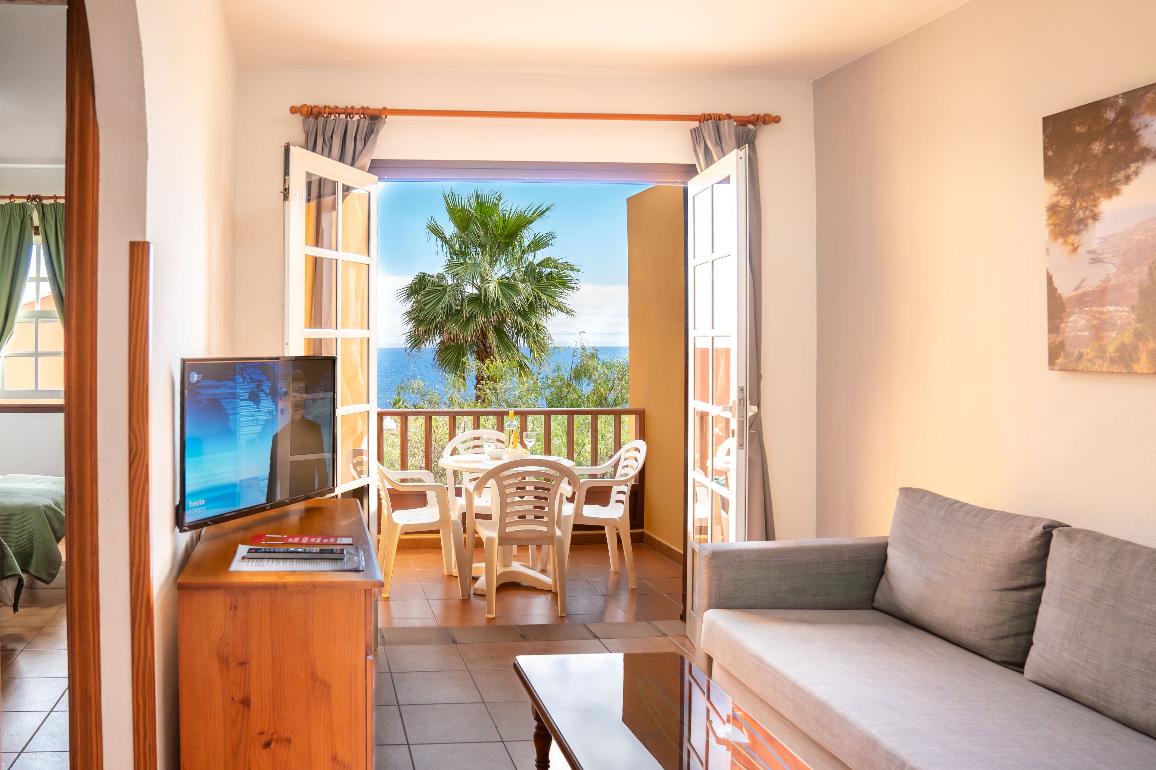 Apartamentos Oasis San Antonio Ansicht 5