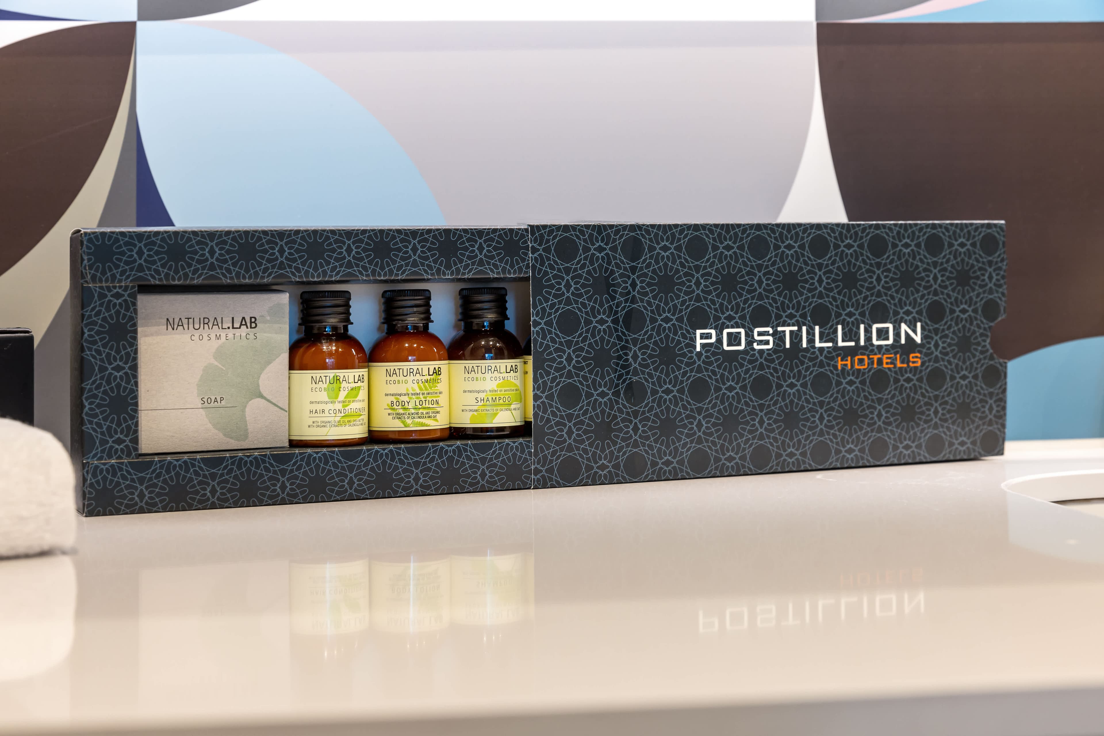 Postillion Hotel & Convention Centre WTC Rotterdam Ansicht 2