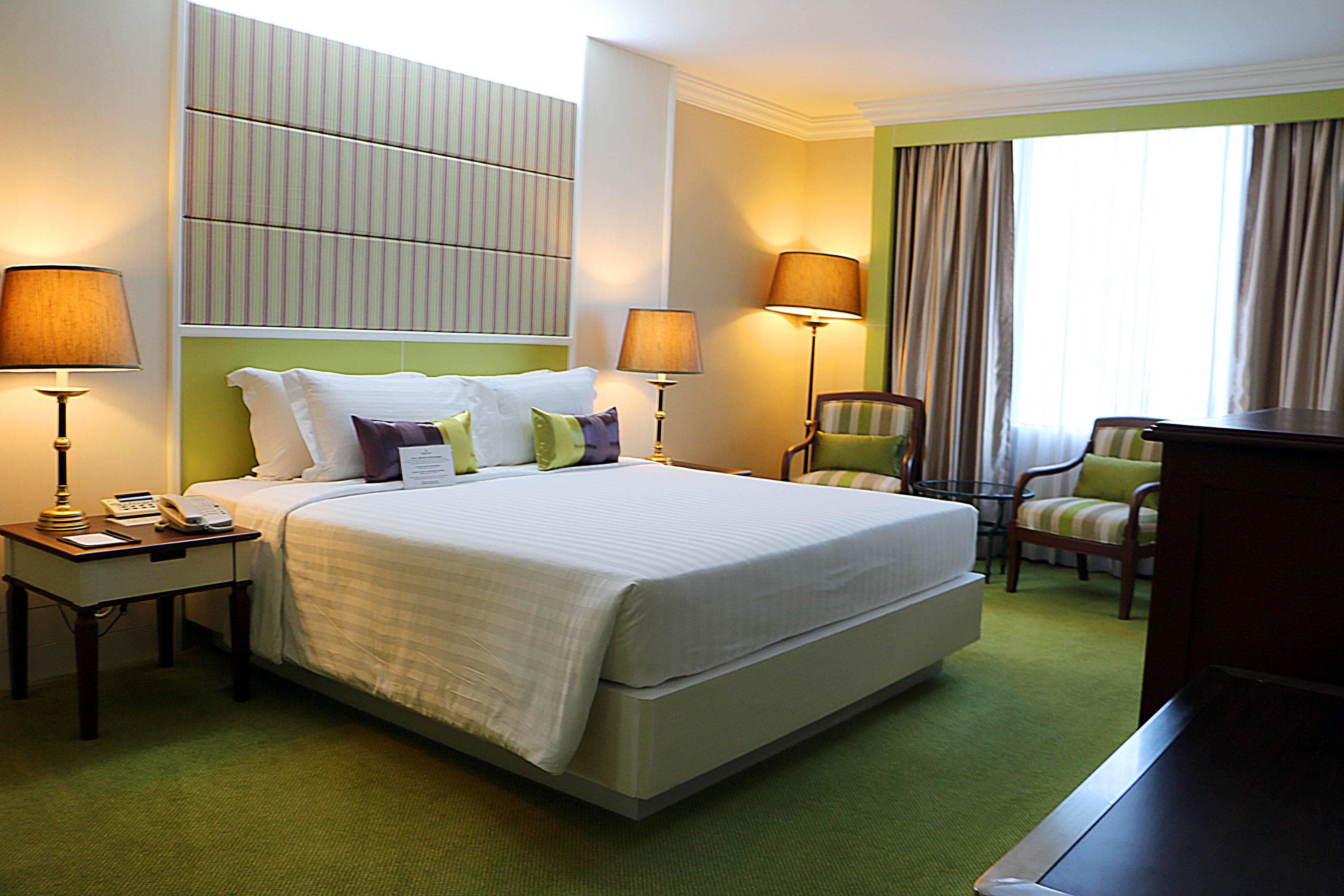 Golden Tulip Sovereign Hotel Ansicht 8