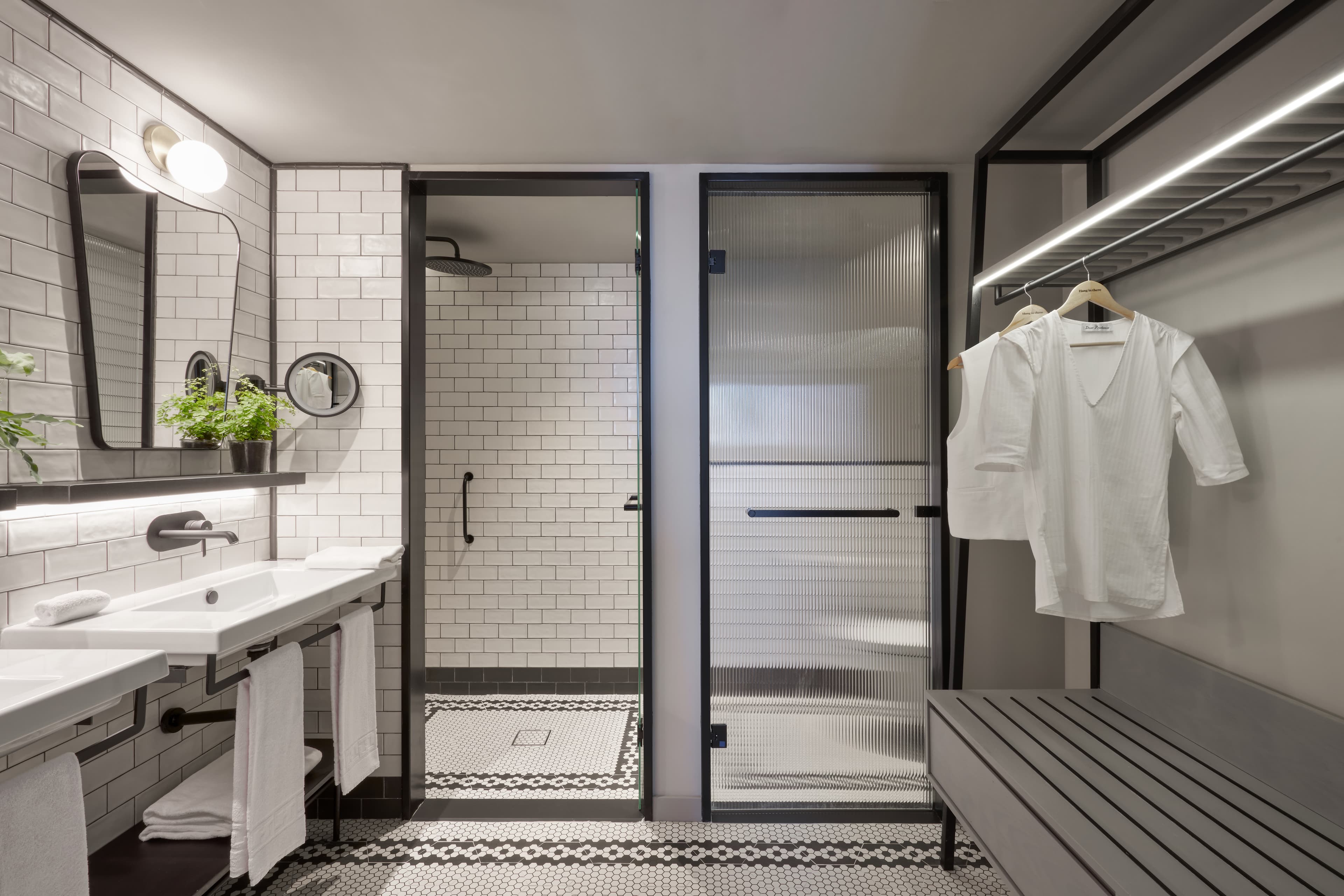 Canopy by Hilton Madrid Castellana Ansicht 4