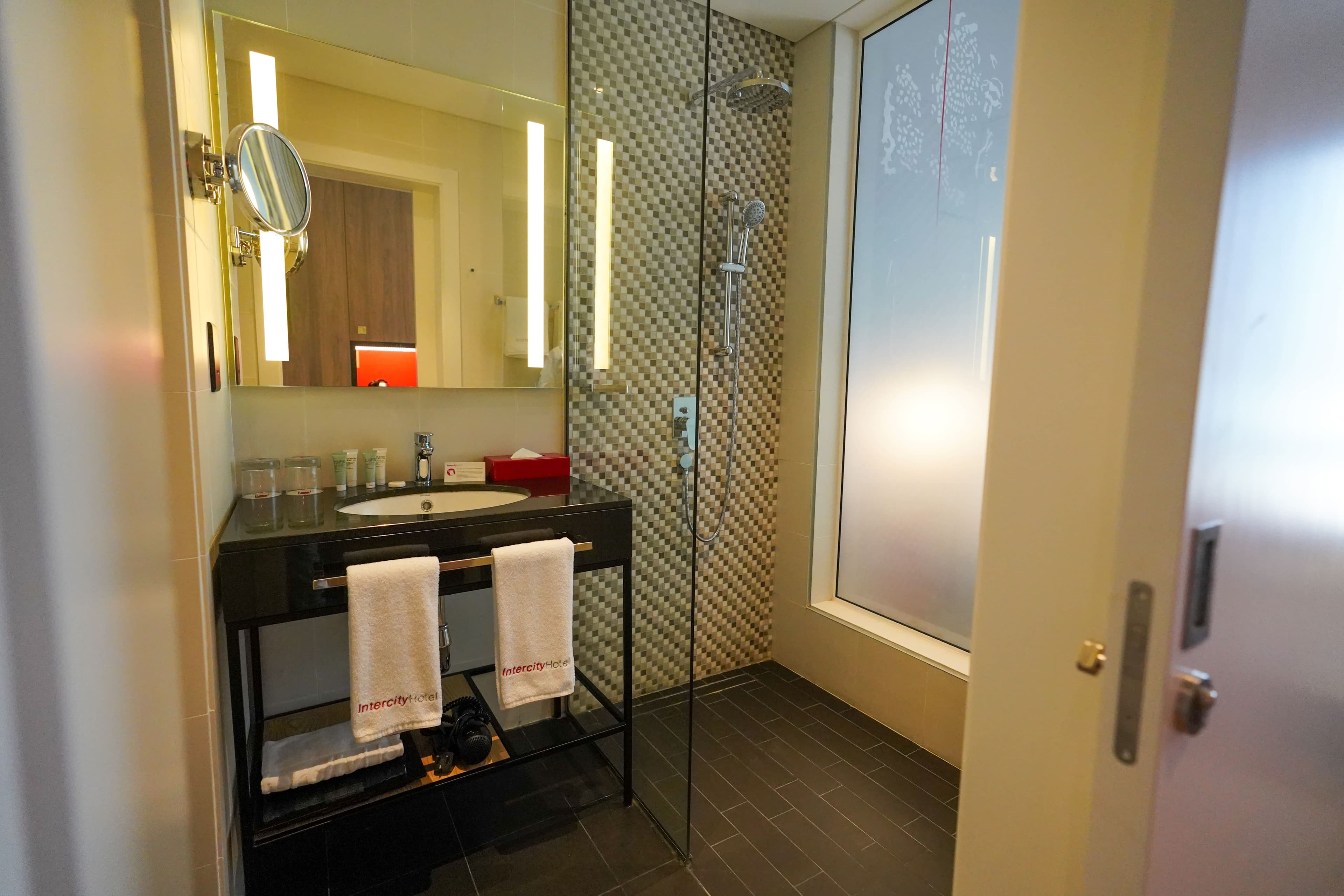 IntercityHotel Dubai Jaddaf Waterfront Ansicht 5