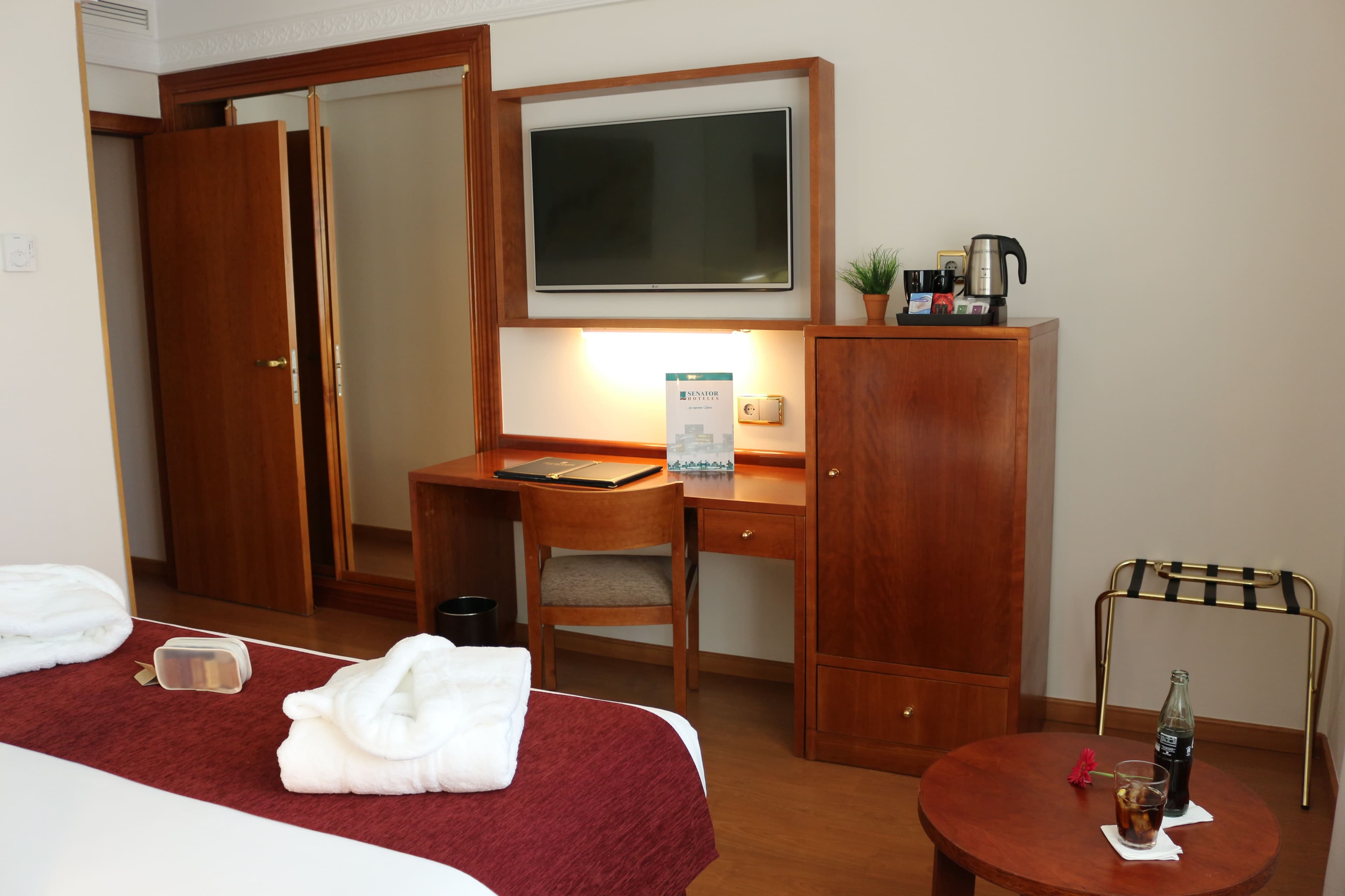 Catalonia Plaza España Hotel & Spa Ansicht 4