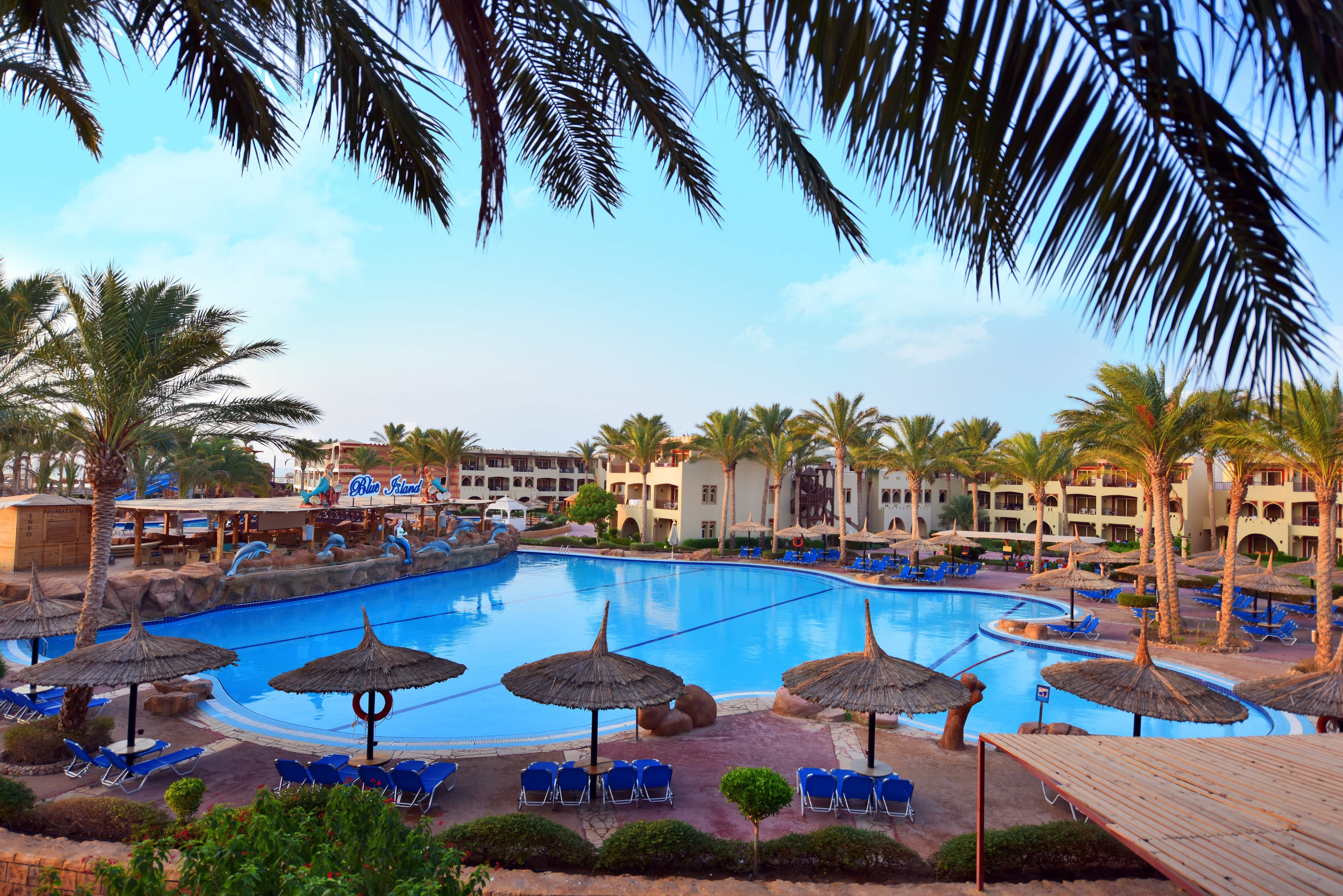 Sea Beach Edge by Rotana Ansicht 2