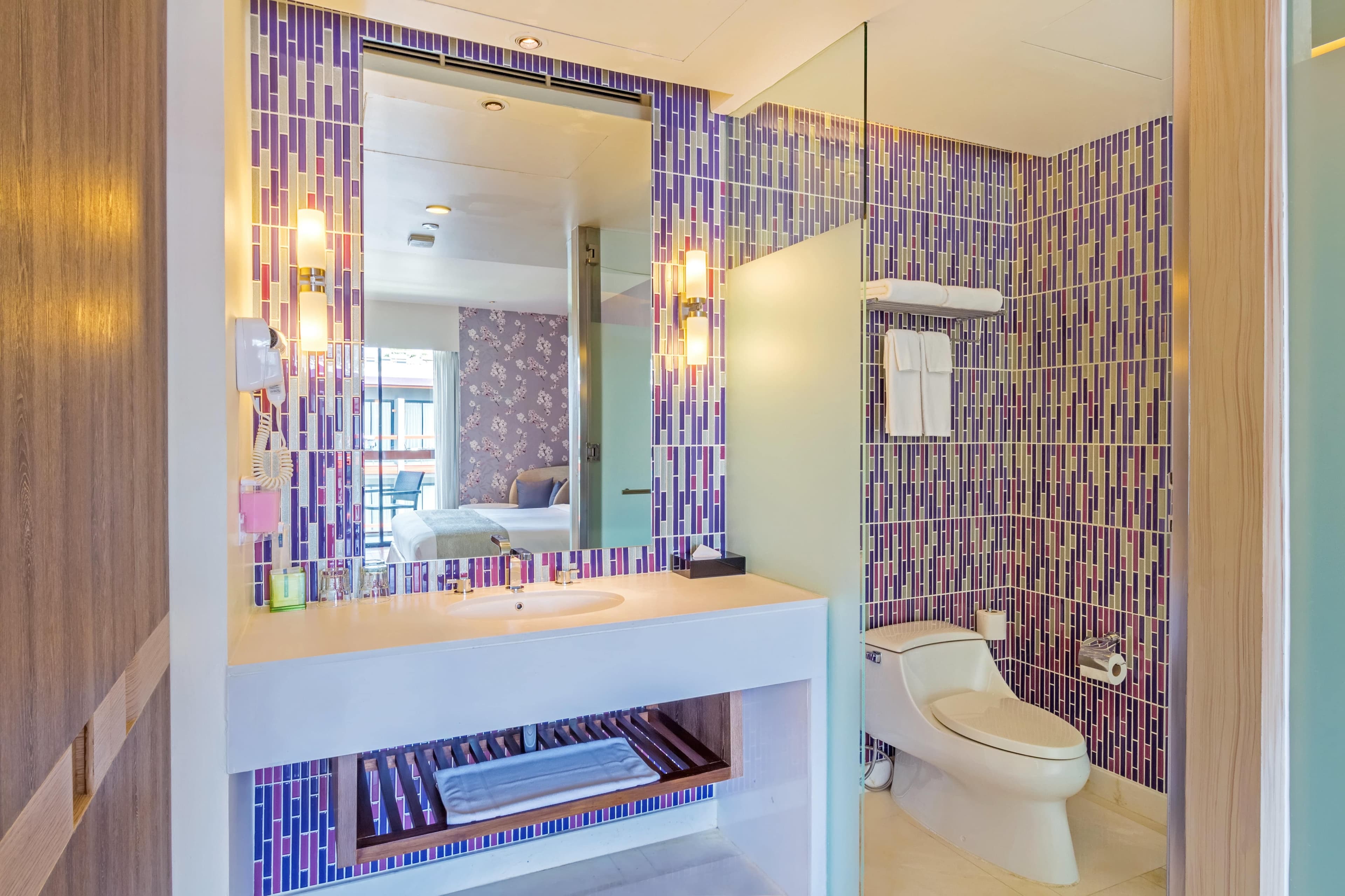 Holiday Inn Express Phuket Patong Beach Central Ansicht 6