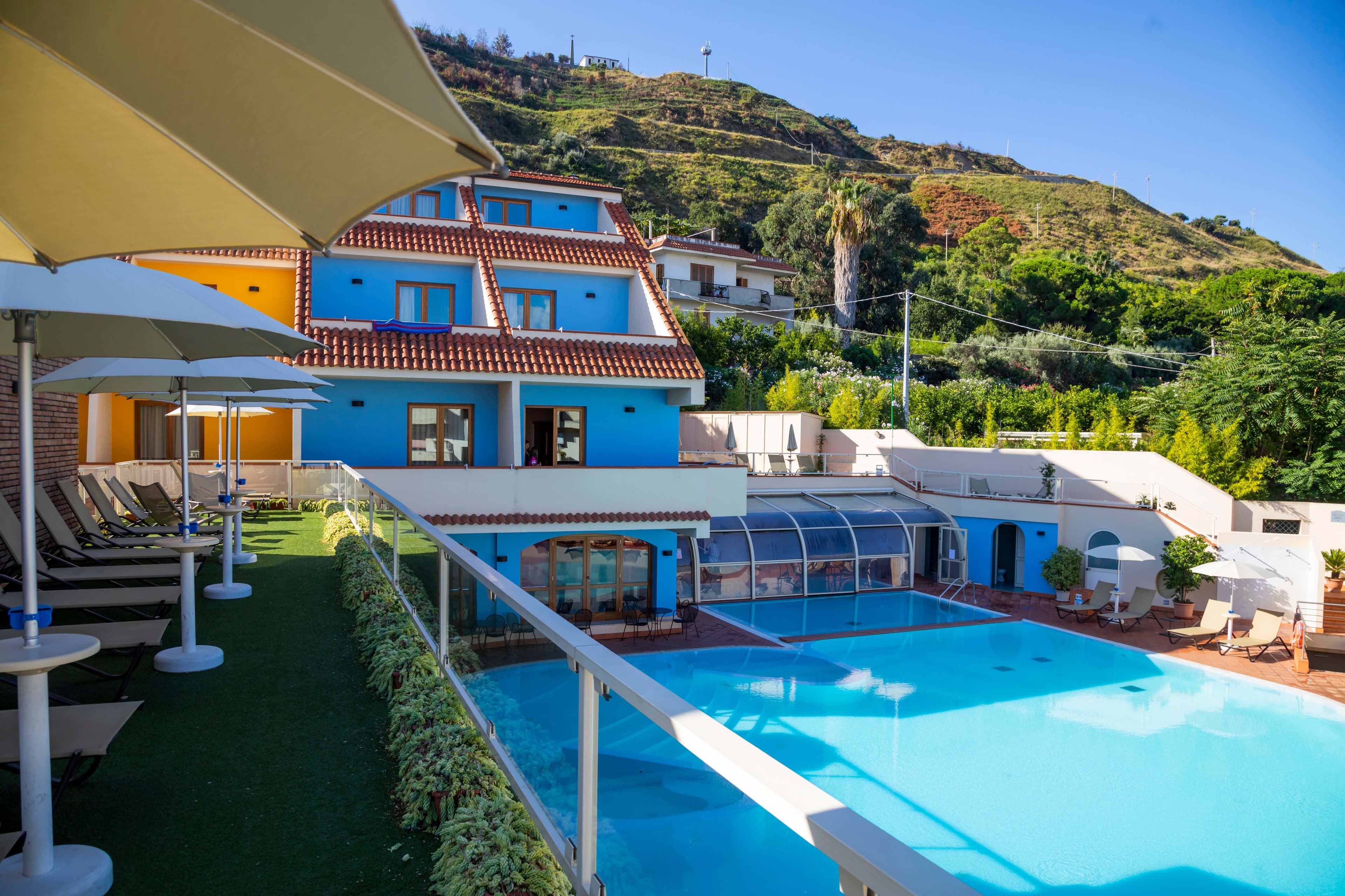 Tropis Hotel