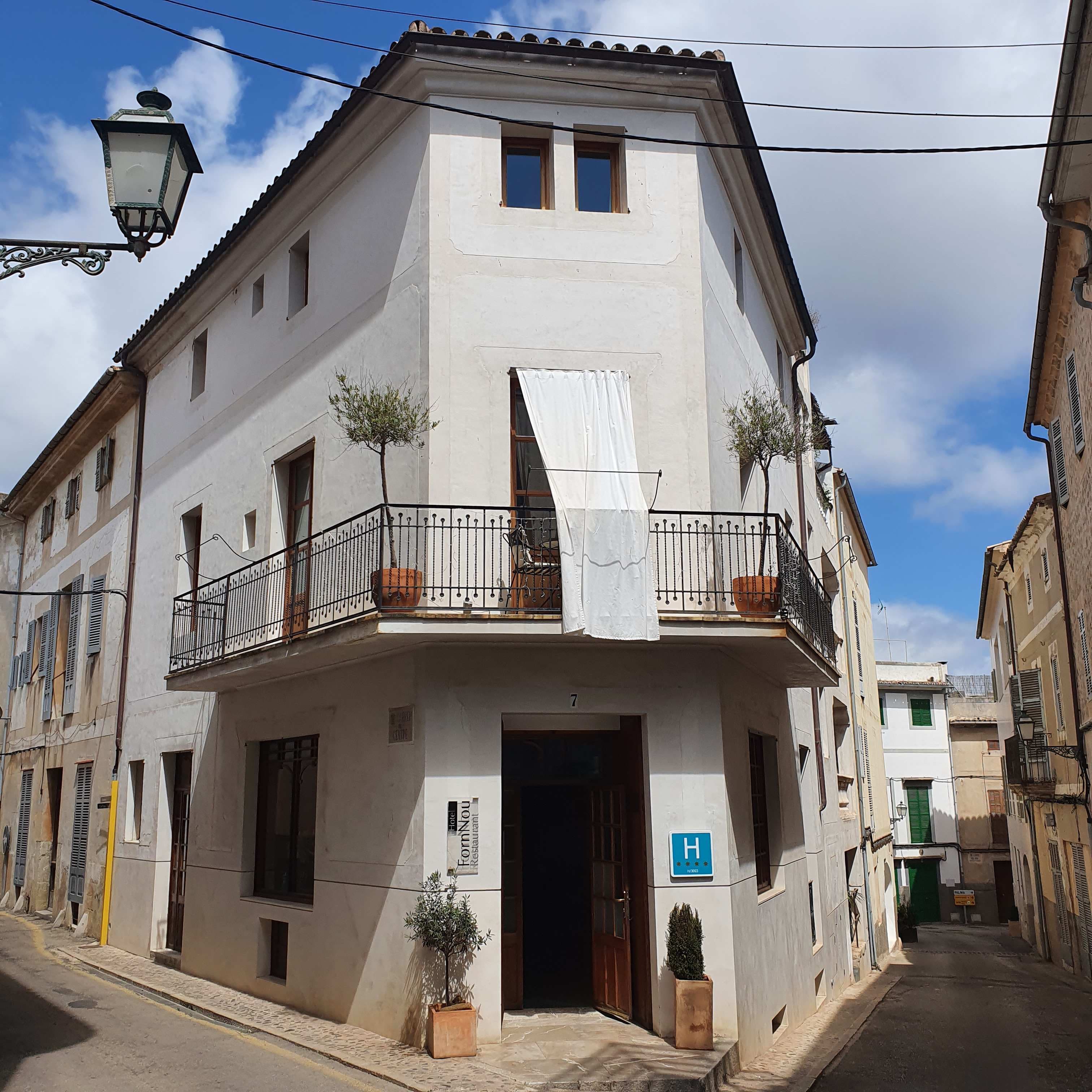 Hotel Forn Nou Ansicht 2