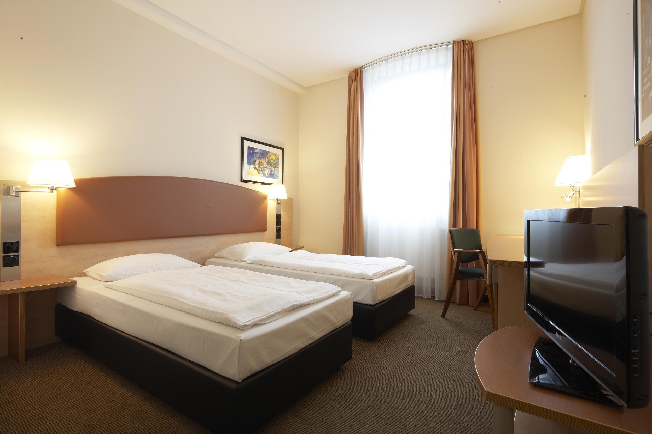 IntercityHotel Berlin Ostbahnhof Ansicht 5