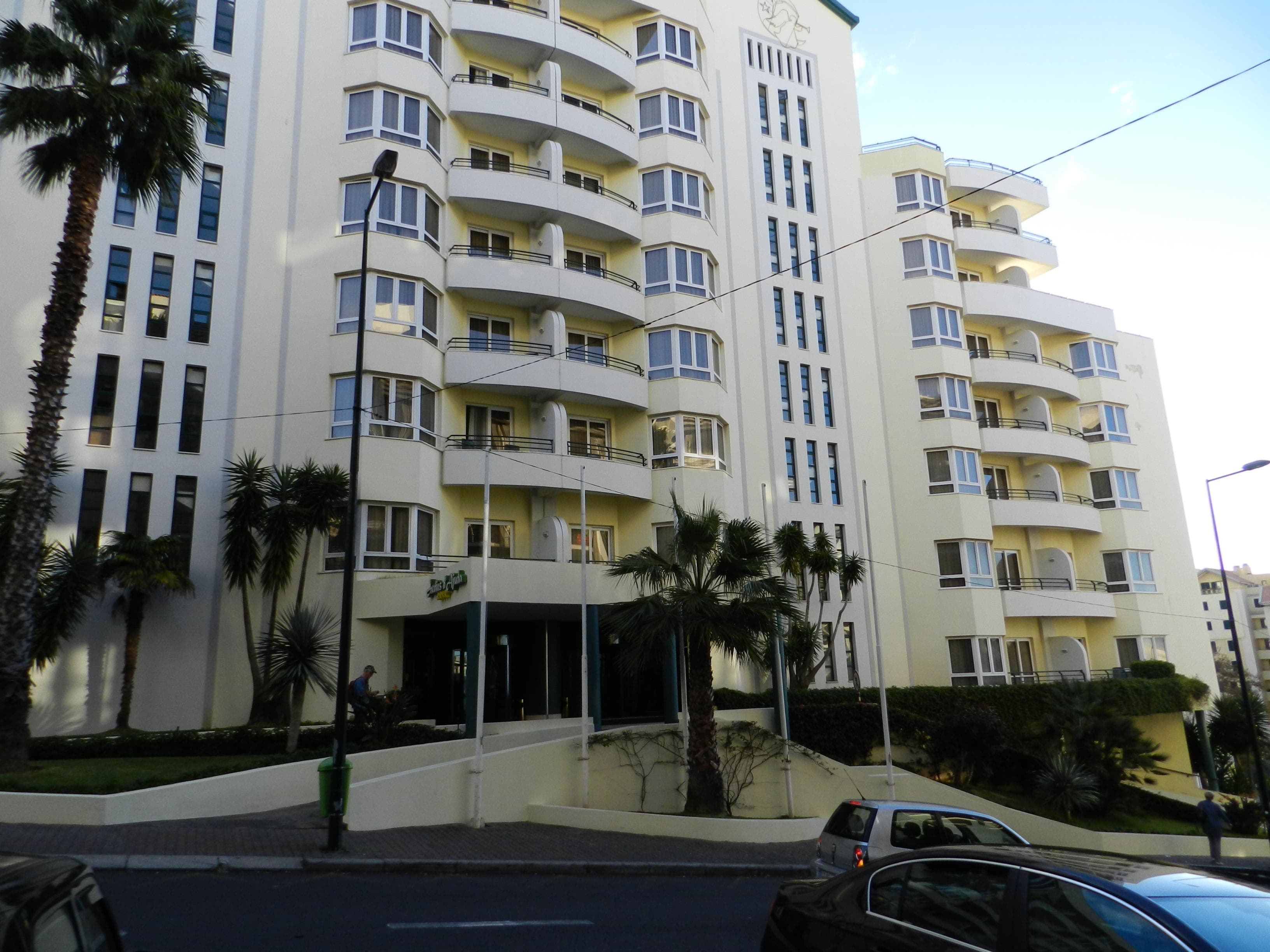 Jardins d'Ajuda Suite Hotel