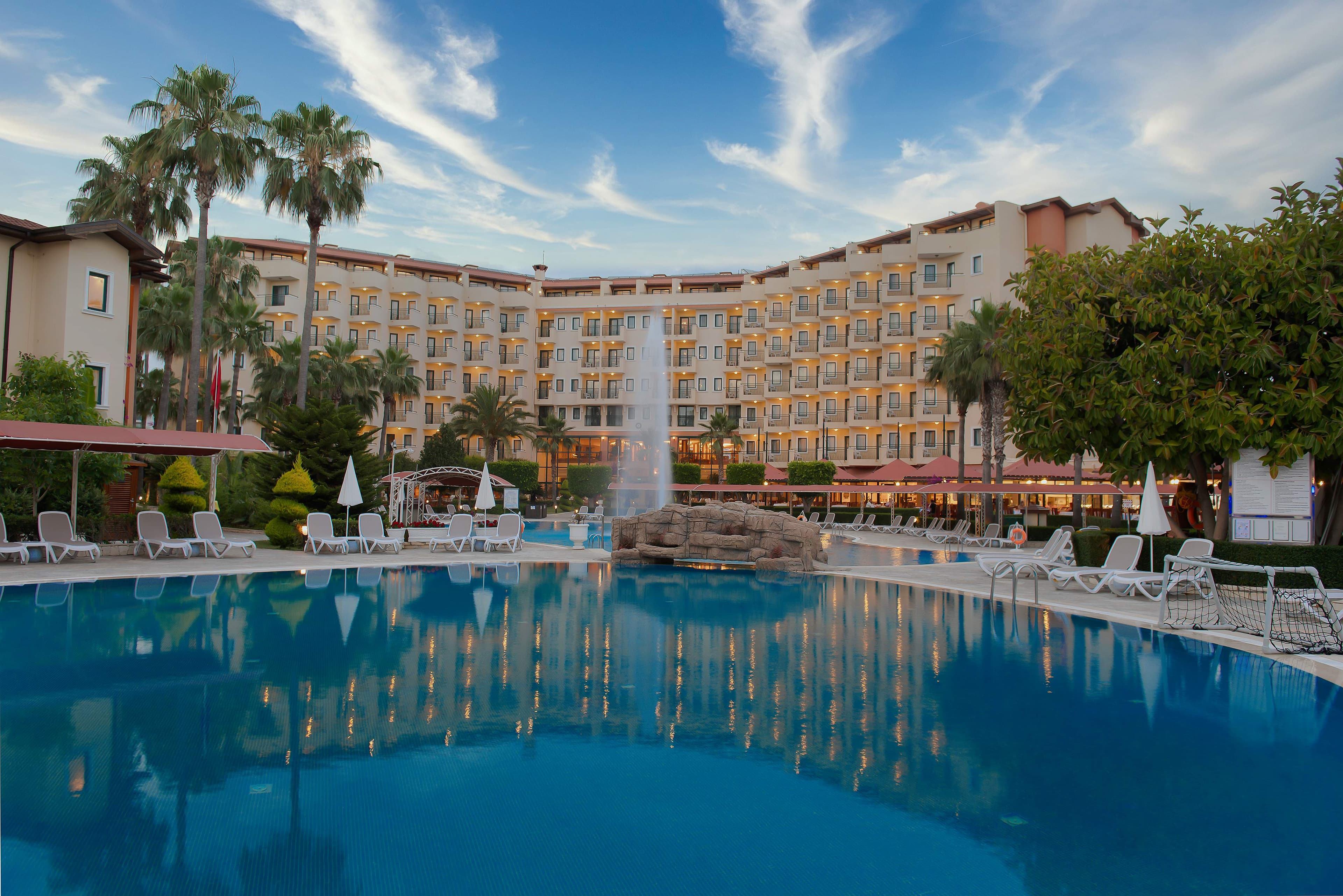Miramare Queen Hotel