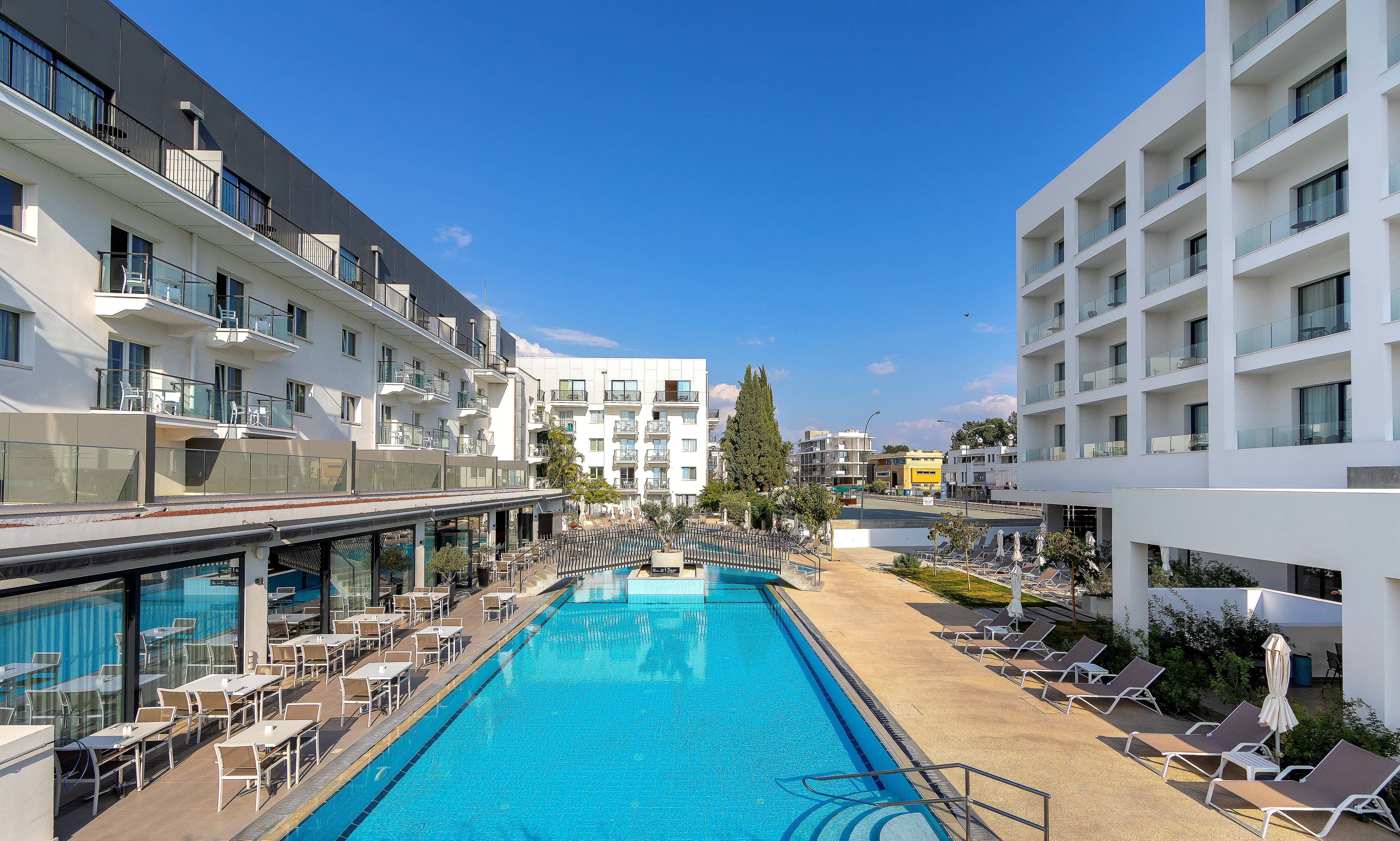 Anemi Hotel & Suites