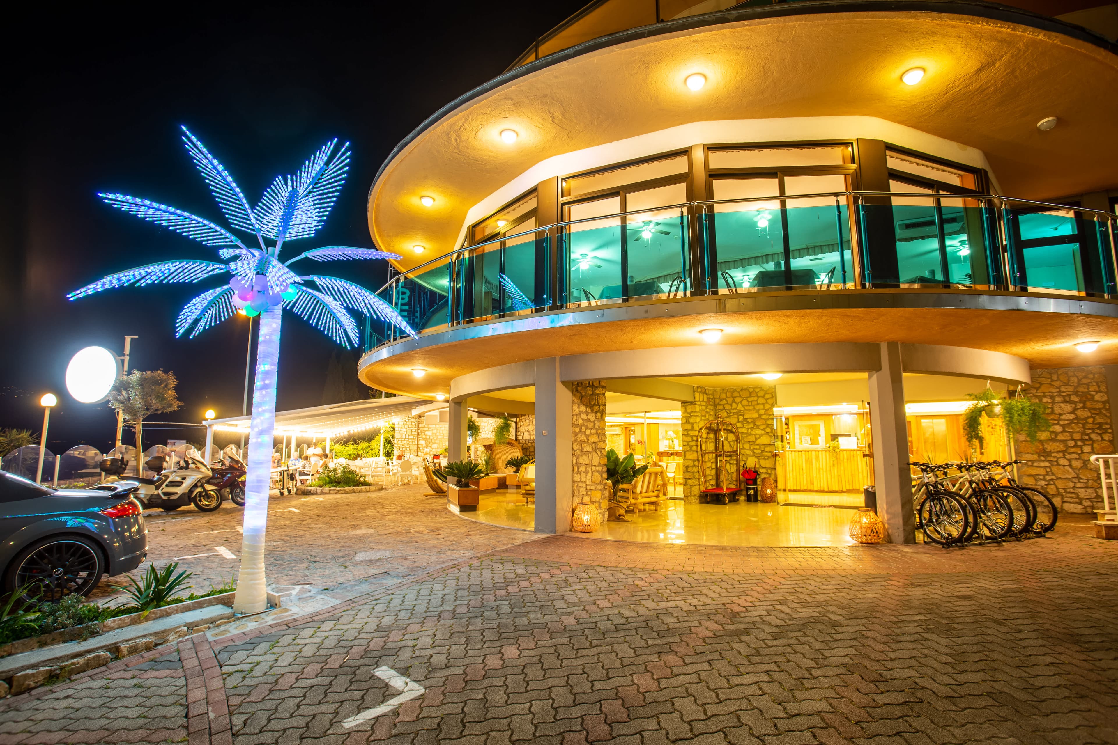 Hotel Caribe by Double Hospitality