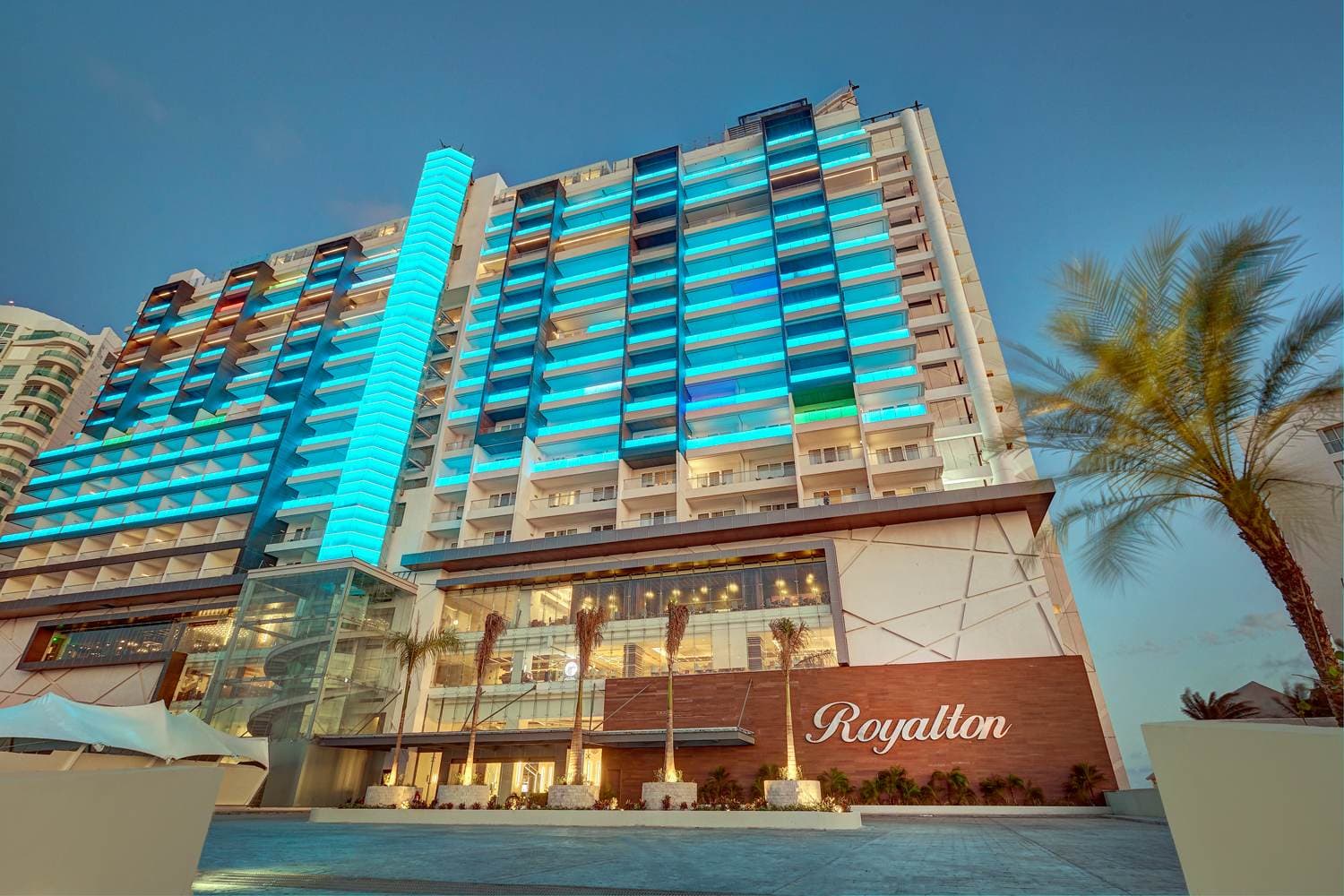 Royalton CHIC Suites Cancun Ansicht 2