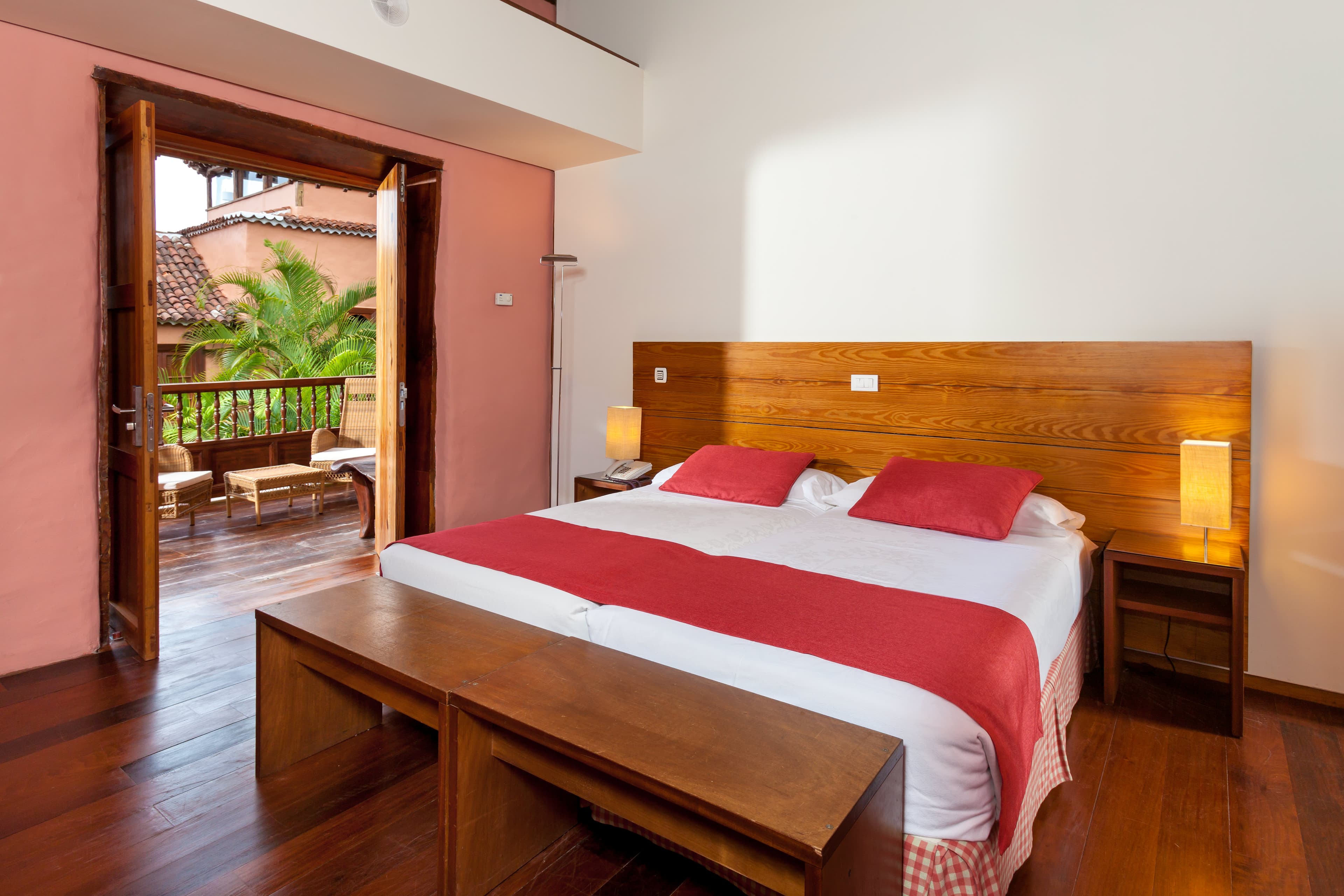 Hotel LIVVO La Quinta Roja Ansicht 4