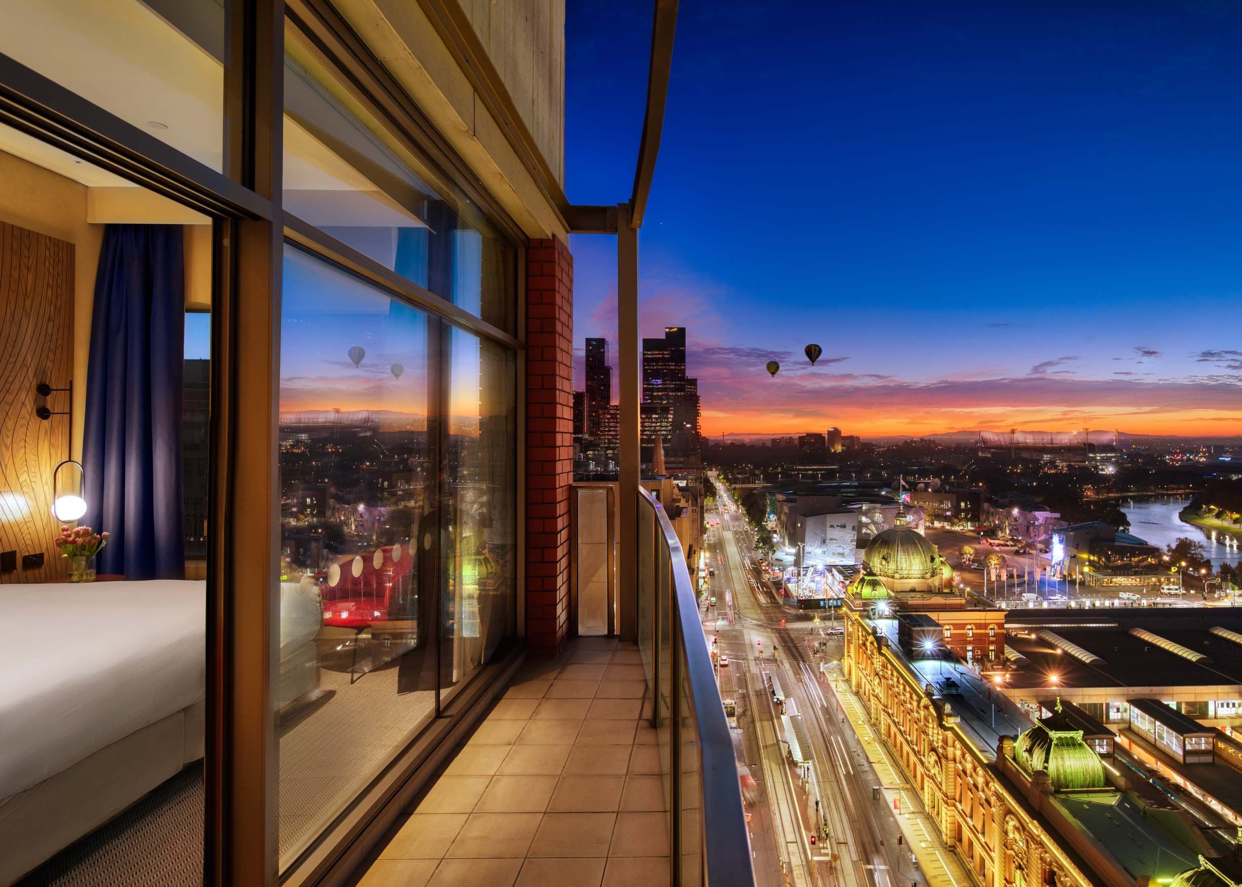 DoubleTree by Hilton Hotel Melbourne - Flinders Street Ansicht 3