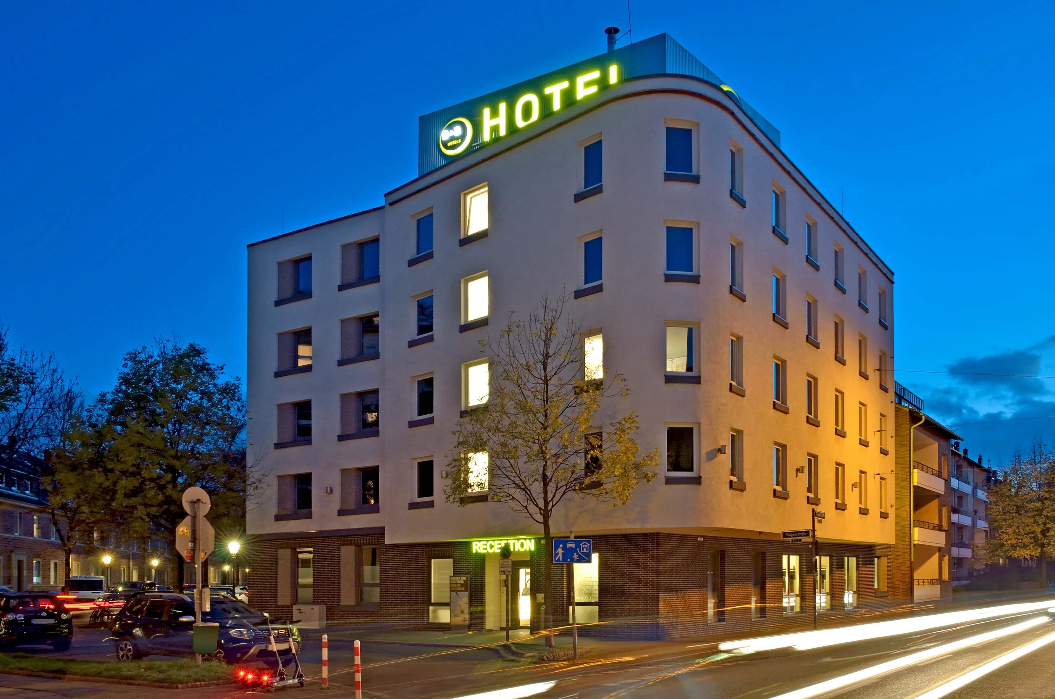 B&B Hotel Düsseldorf City-Süd Ansicht 2