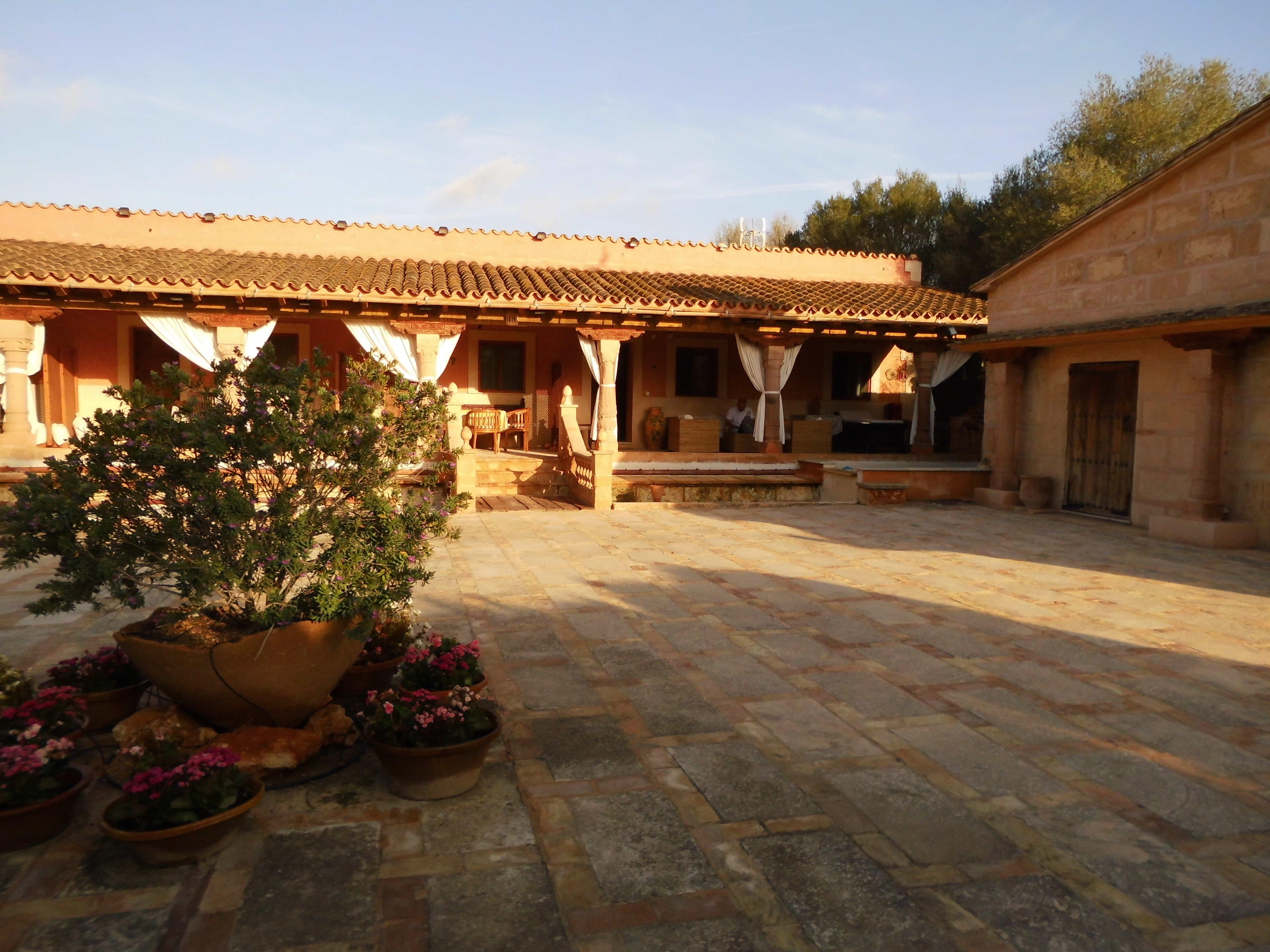 Es Revellar Art Resort