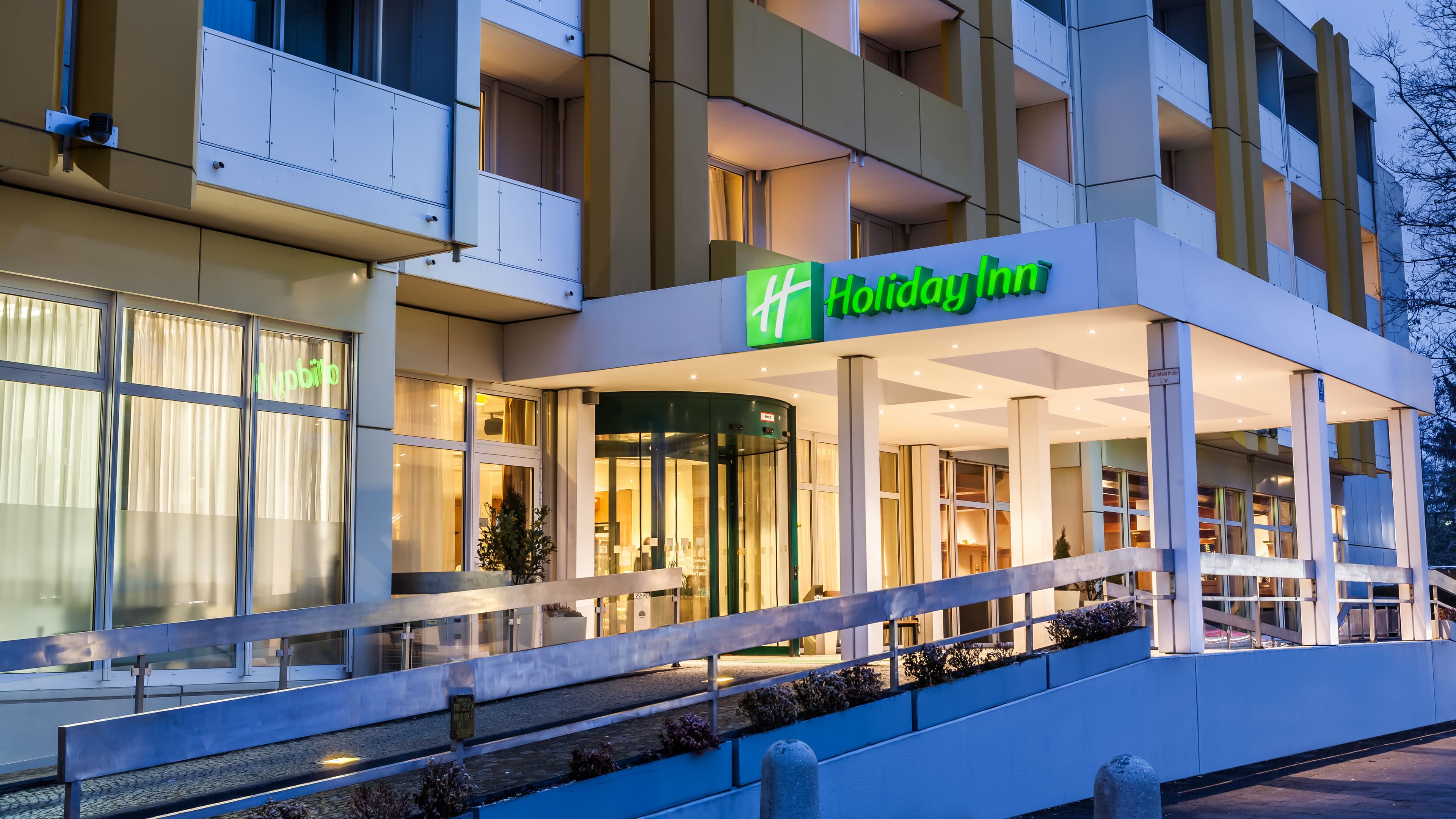 Holiday Inn München - Süd Ansicht 2