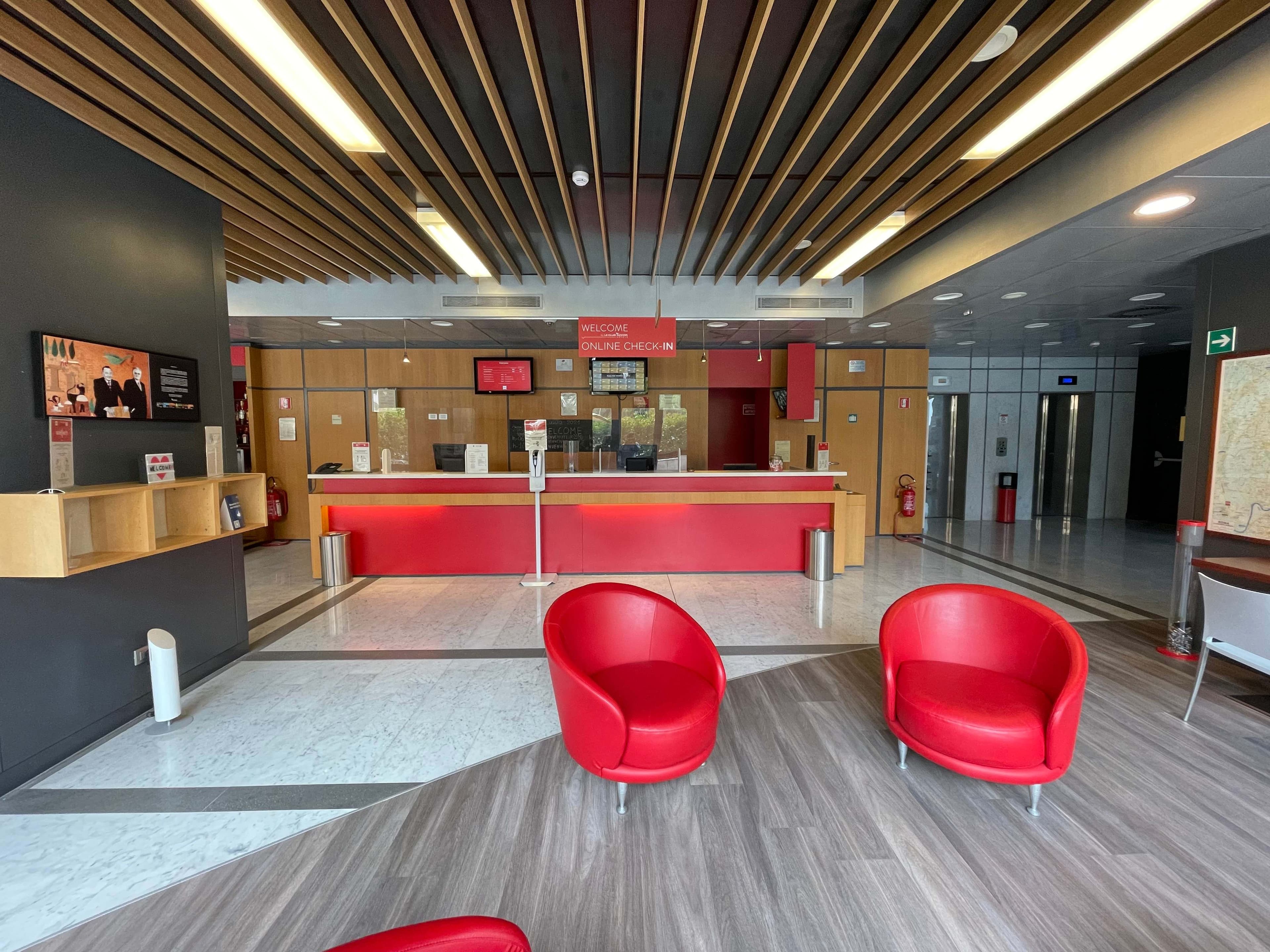 Hotel ibis Roma Fiera Ansicht 9