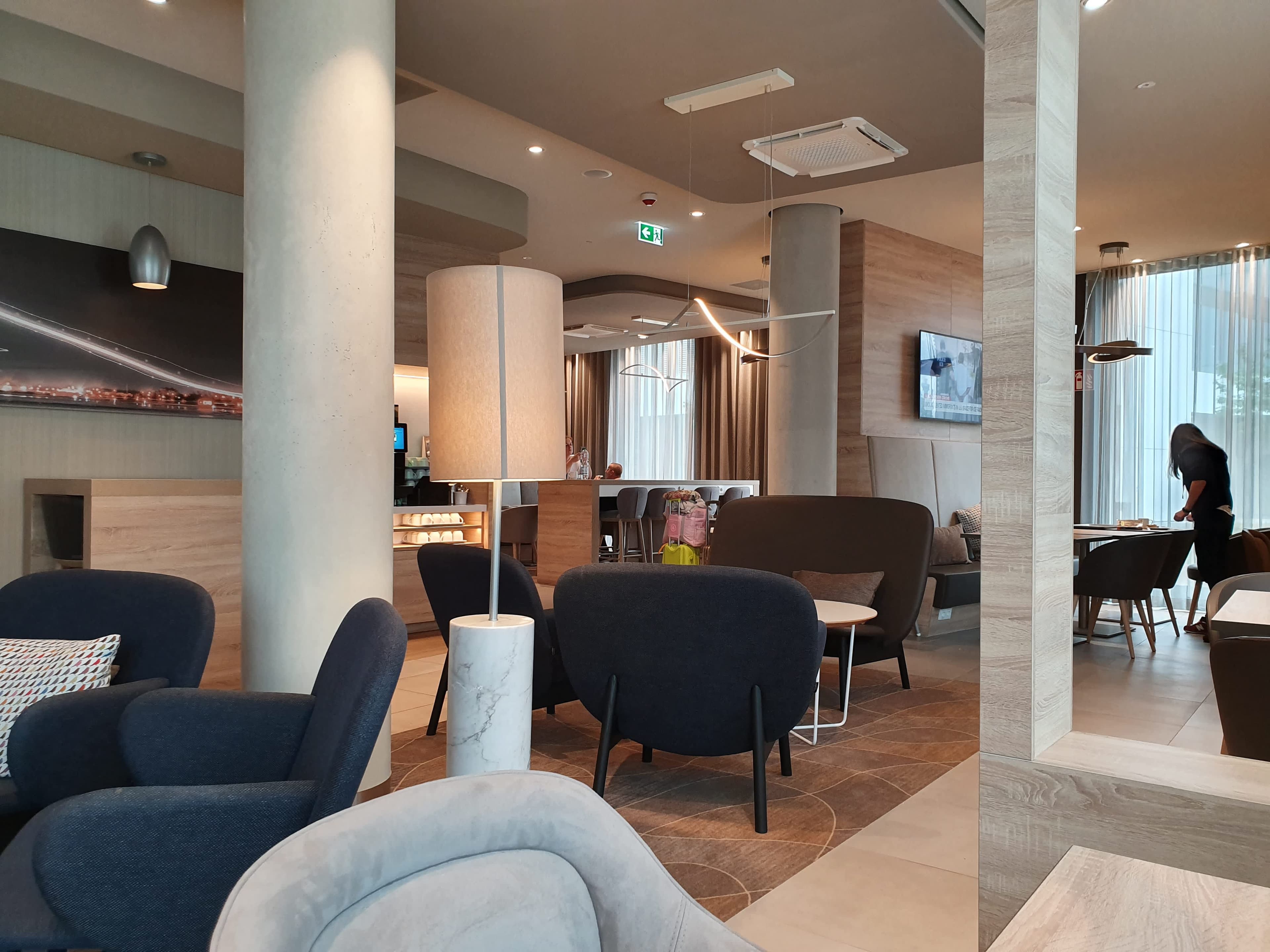 Hampton By Hilton Frankfurt Airport Ansicht 9