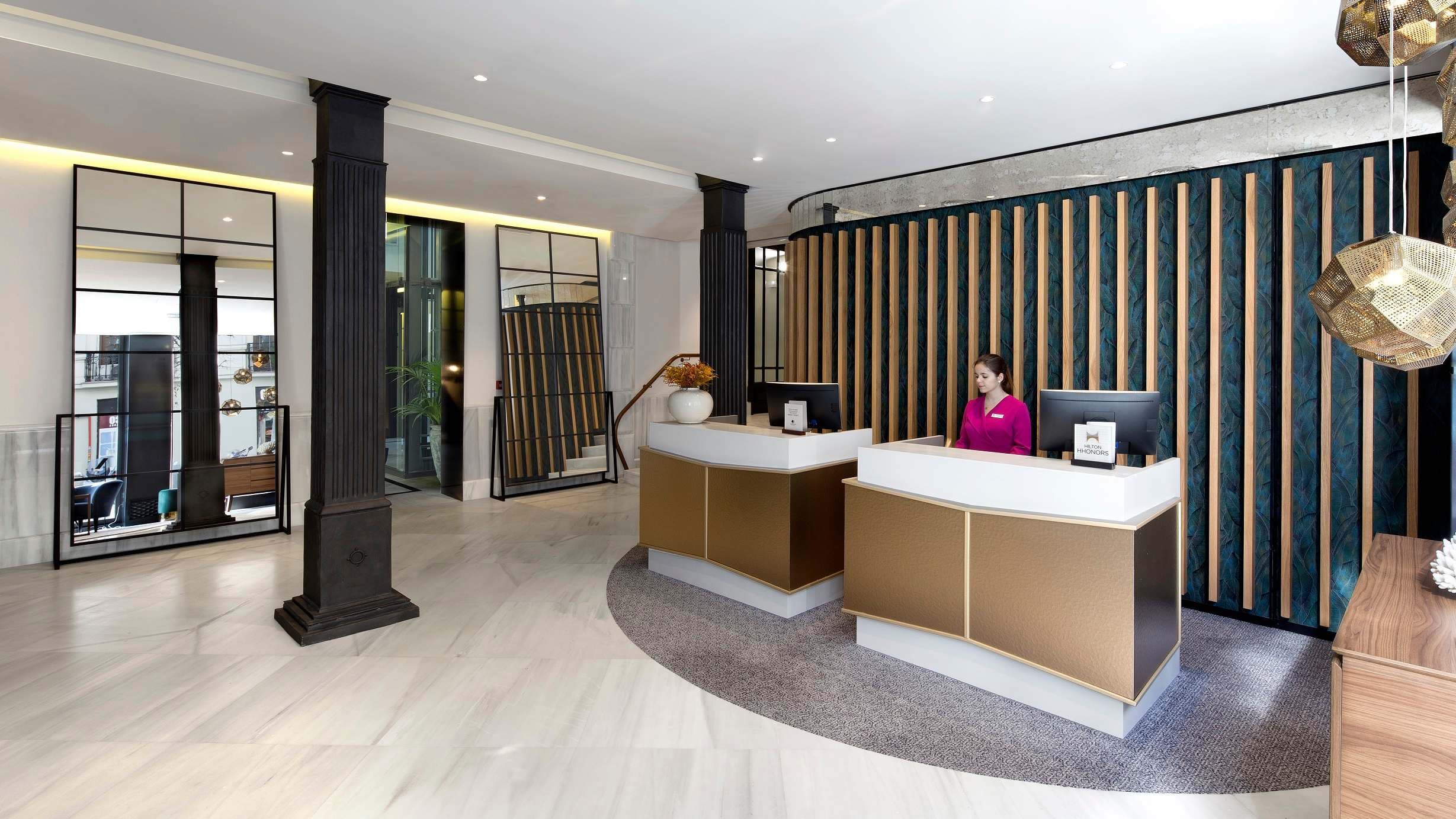 DoubleTree by Hilton Madrid - Prado Ansicht 8