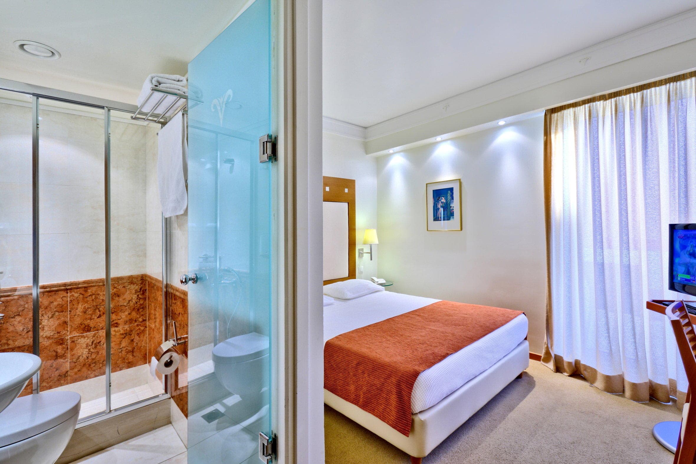 Atrion Hotel Ansicht 3