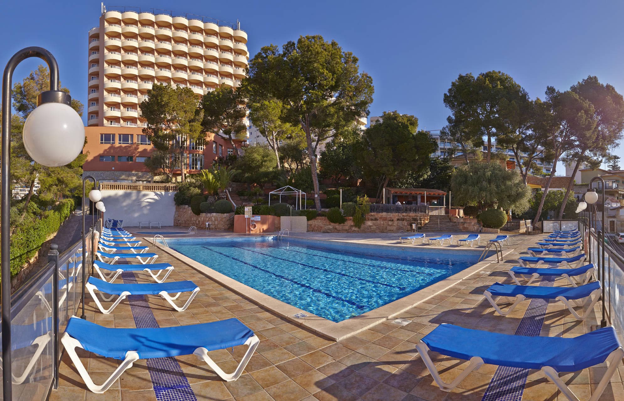 MLL Blue Bay Hotel Ansicht 3