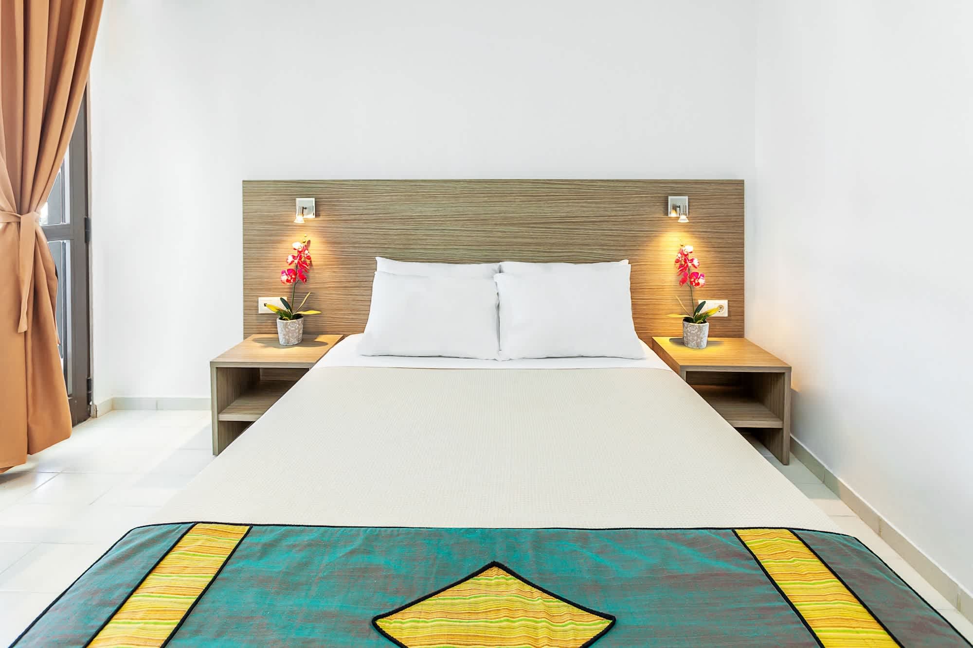 Xenios Dolphin Beach Hotel Ansicht 5