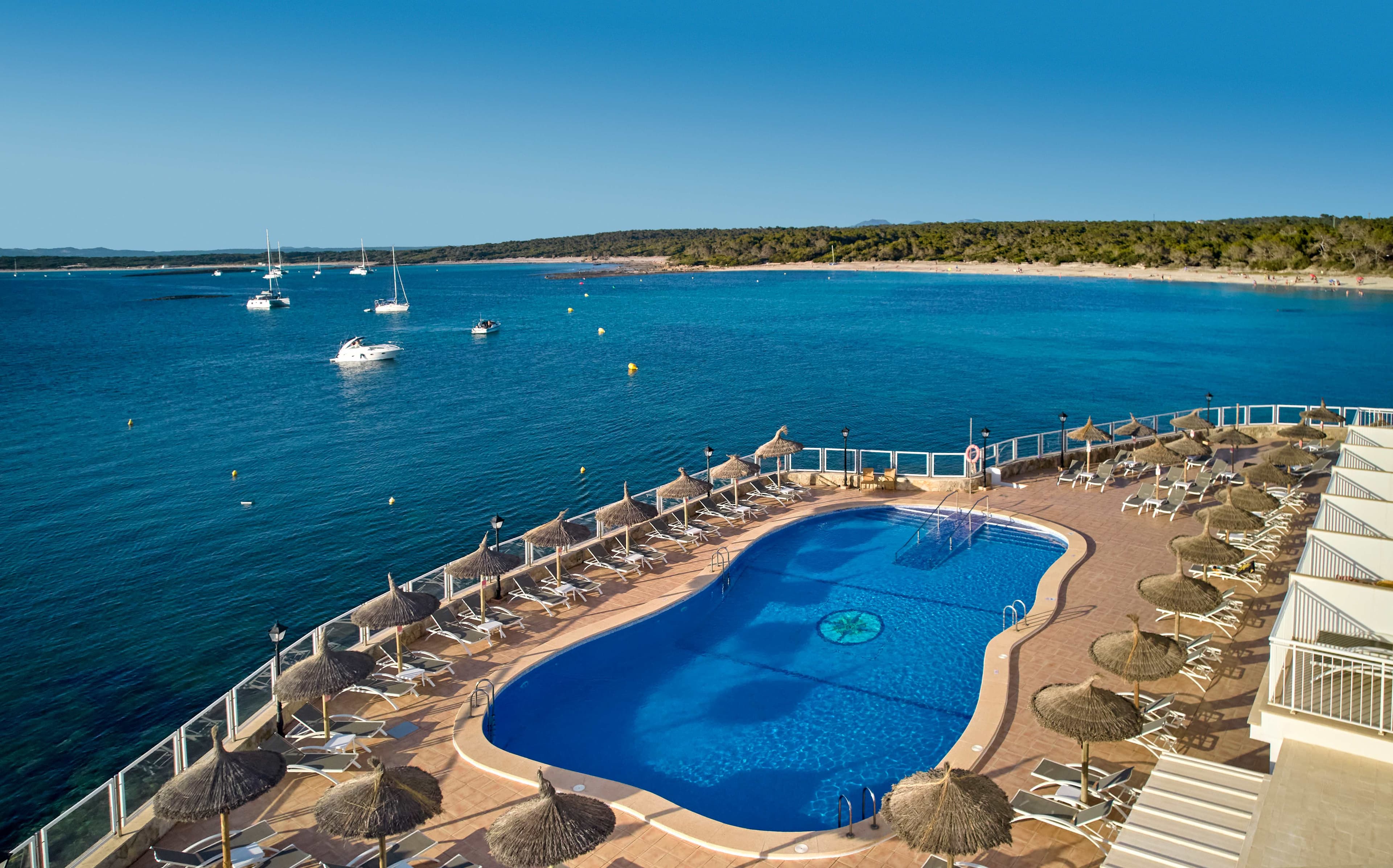 Universal Hotel Marques Ansicht 8