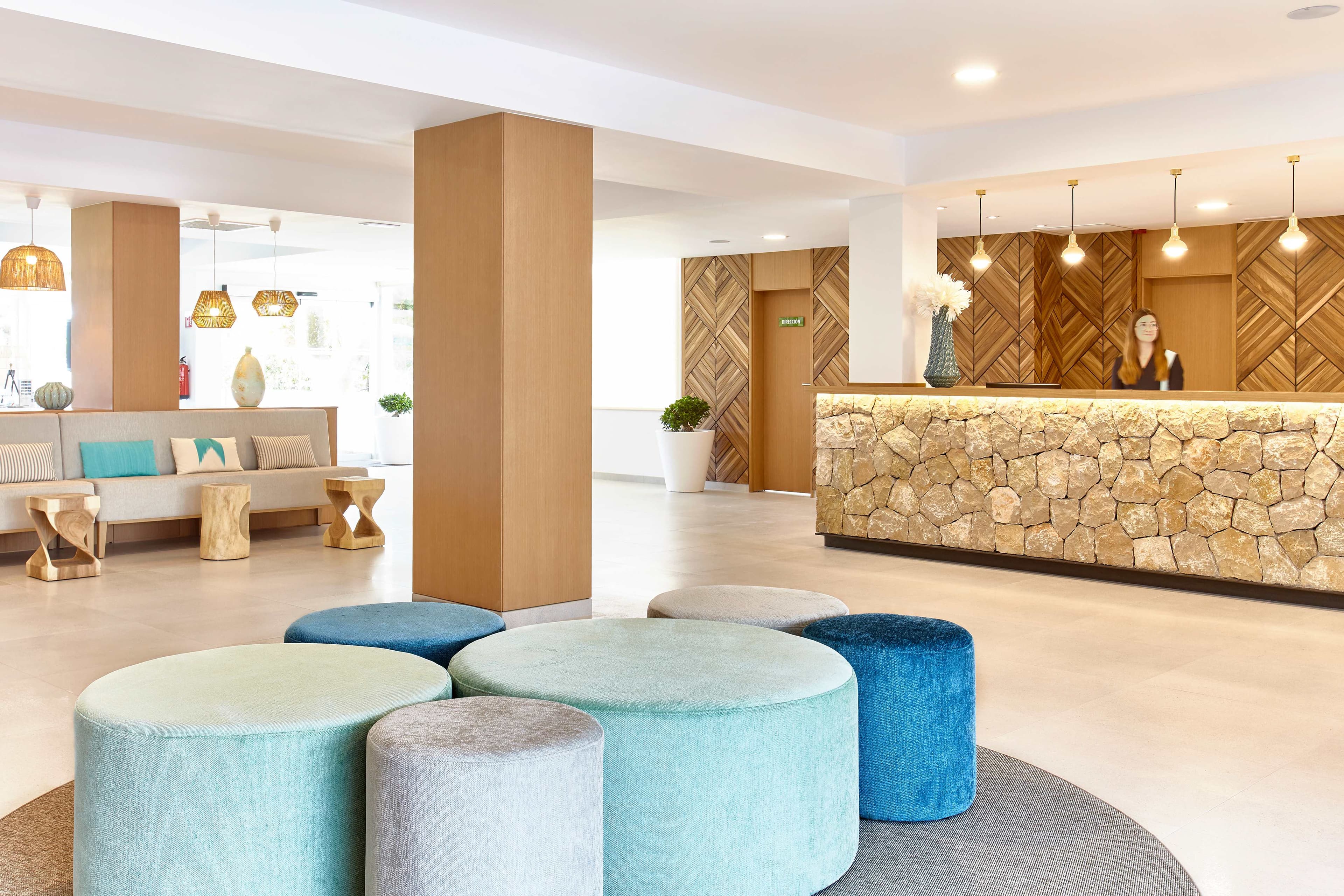 Universal Hotel Castell Royal Ansicht 8