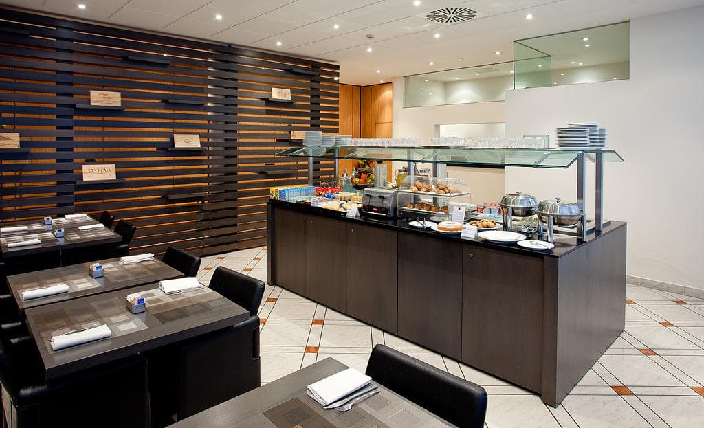 Hotel Ovest Ansicht 8