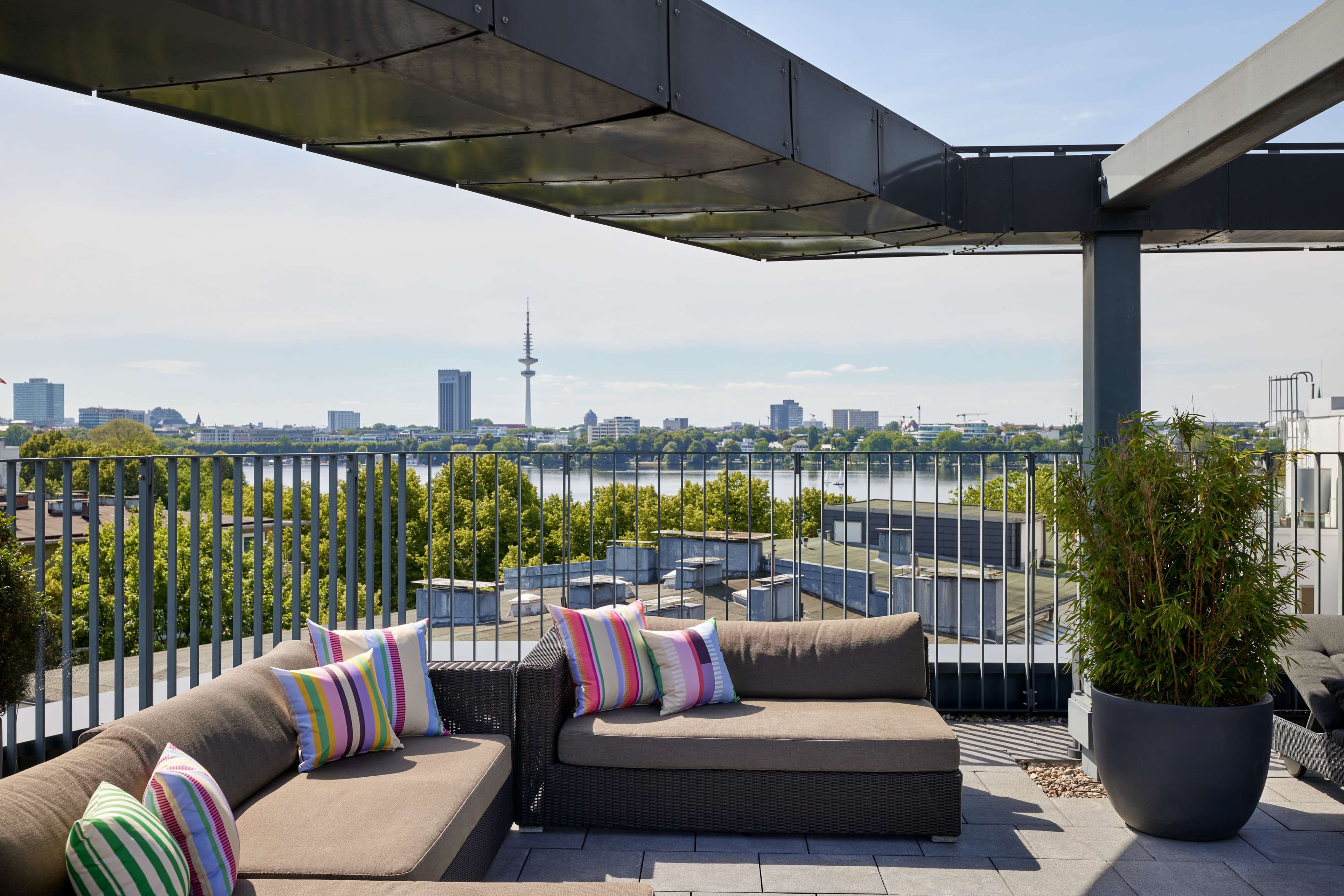 The George Hamburg Ansicht 7