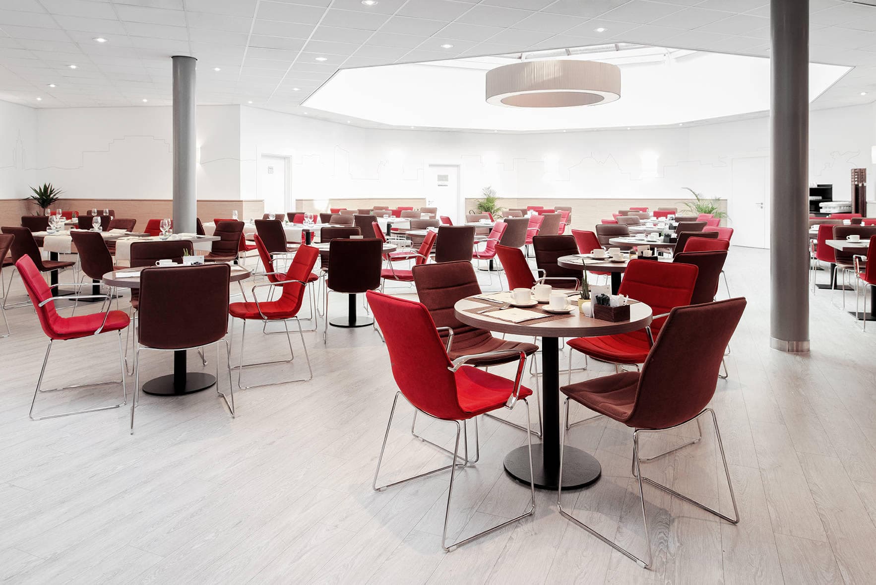 Hotel NH Geneva Airport Ansicht 9