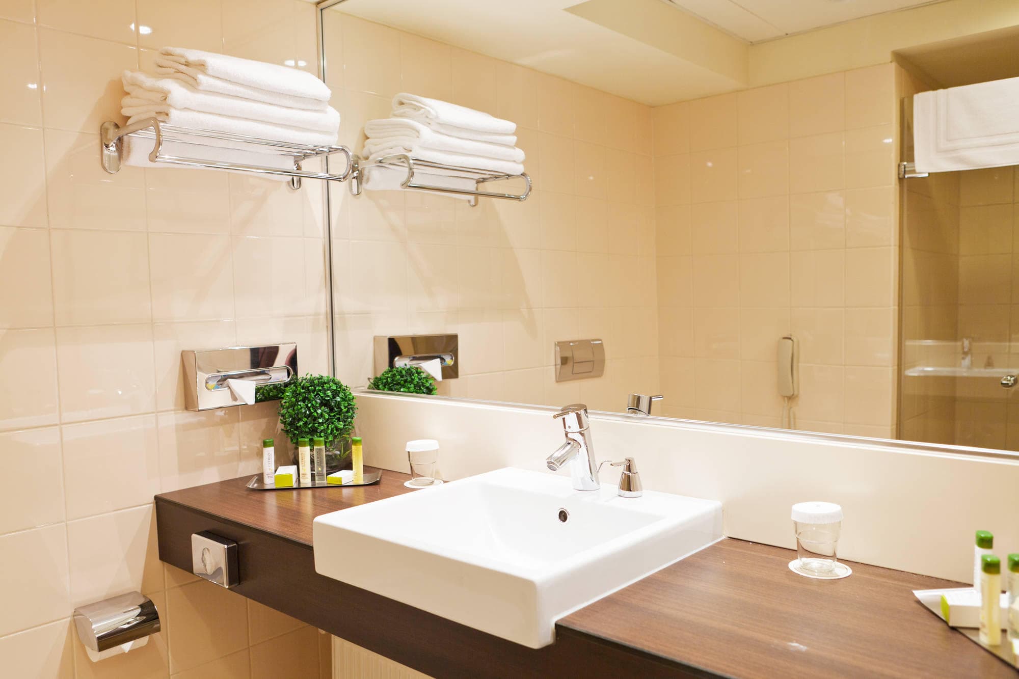 DoubleTree Hotel by Hilton Bucharest Unirii Square Ansicht 4