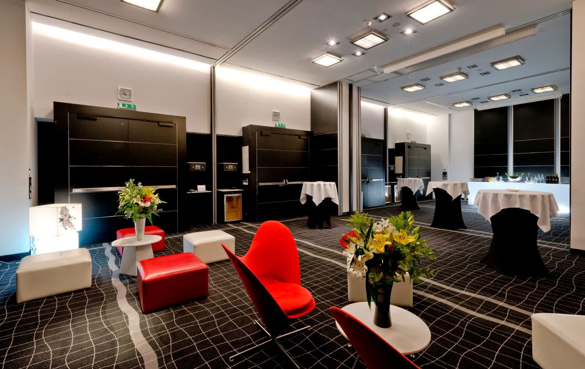 Hilton Madrid Airport Ansicht 10
