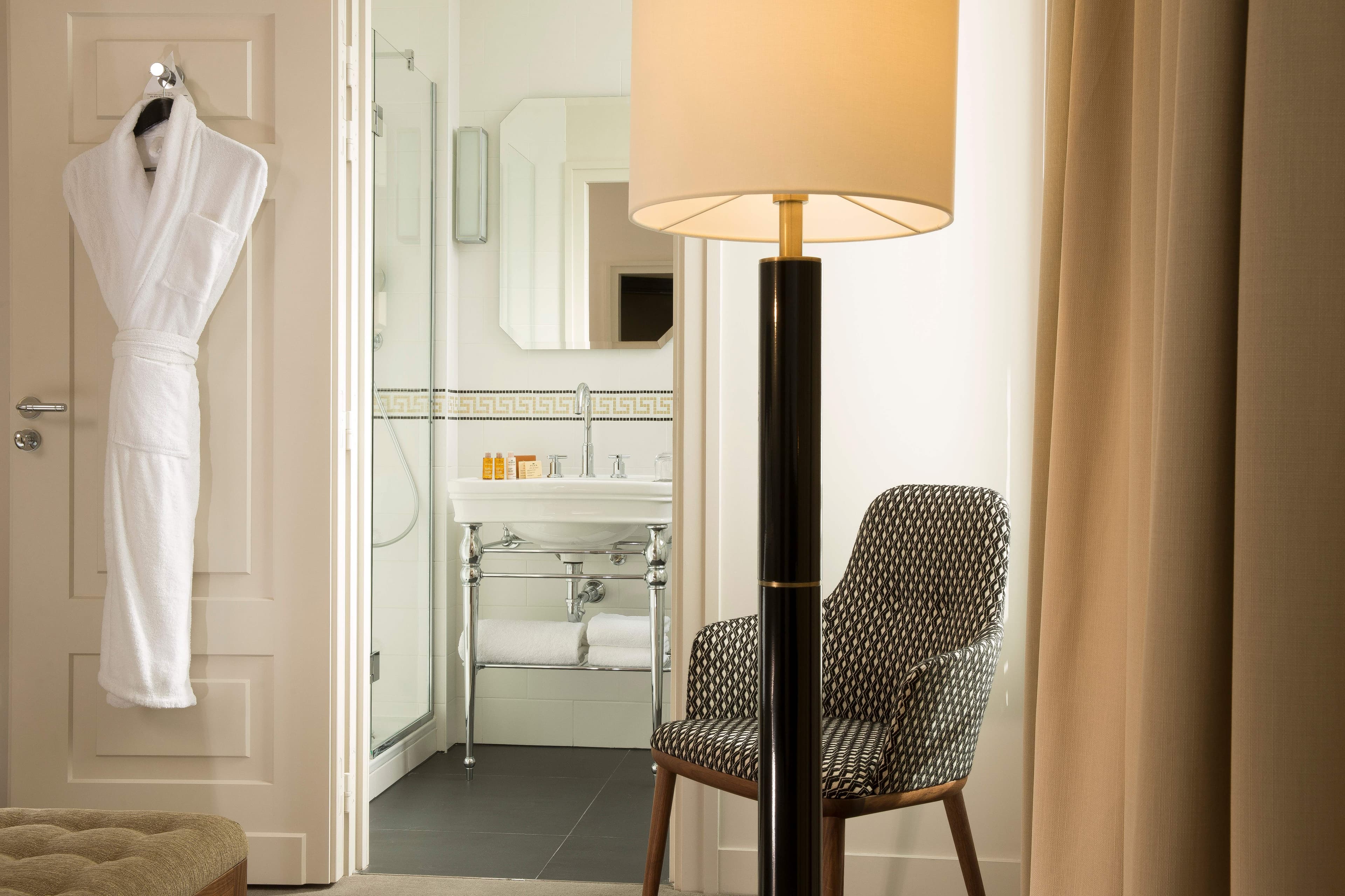 Le Tsuba Hotel Paris Ansicht 8