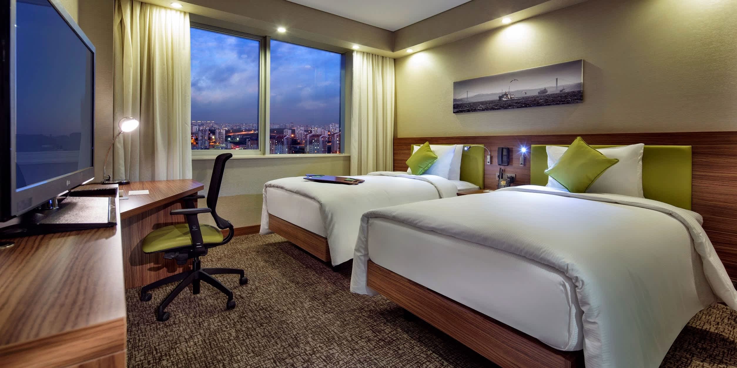Hampton by Hilton Istanbul Kayasehir Ansicht 5