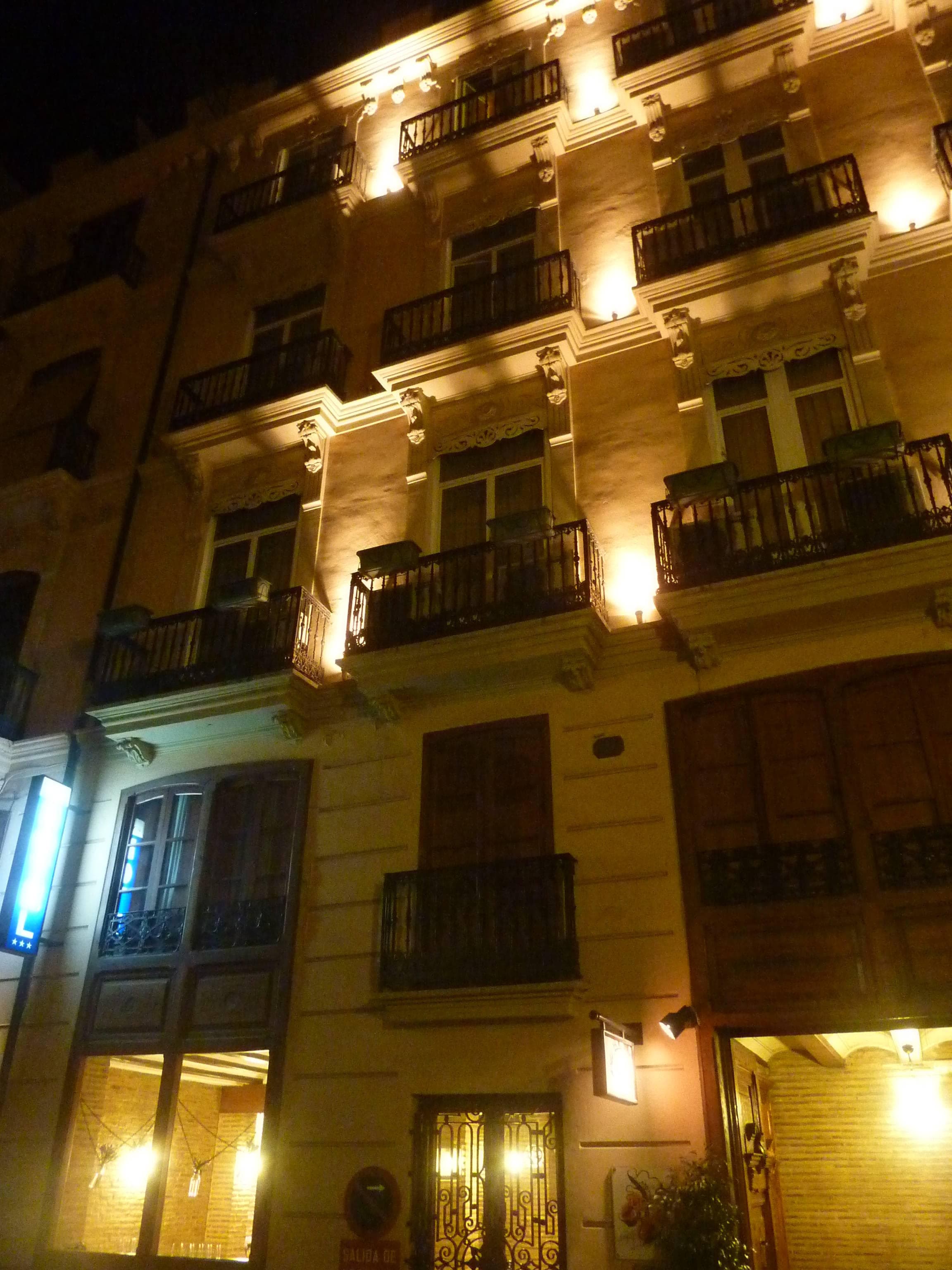 Hotel Ad Hoc Monumental Ansicht 3