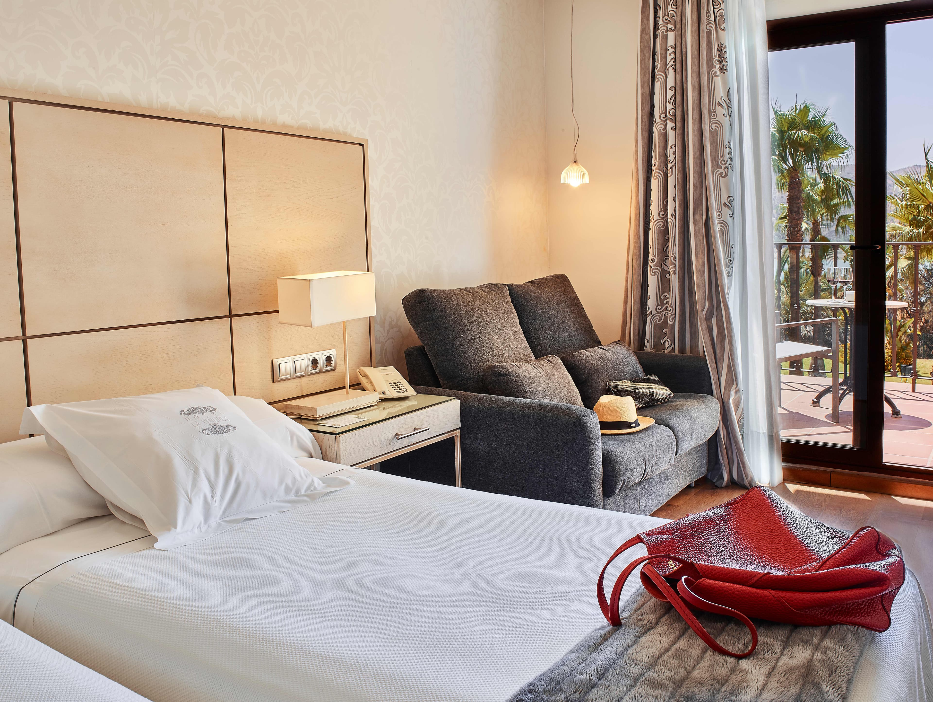 B bou Hotel La Viñuela & Spa Ansicht 4