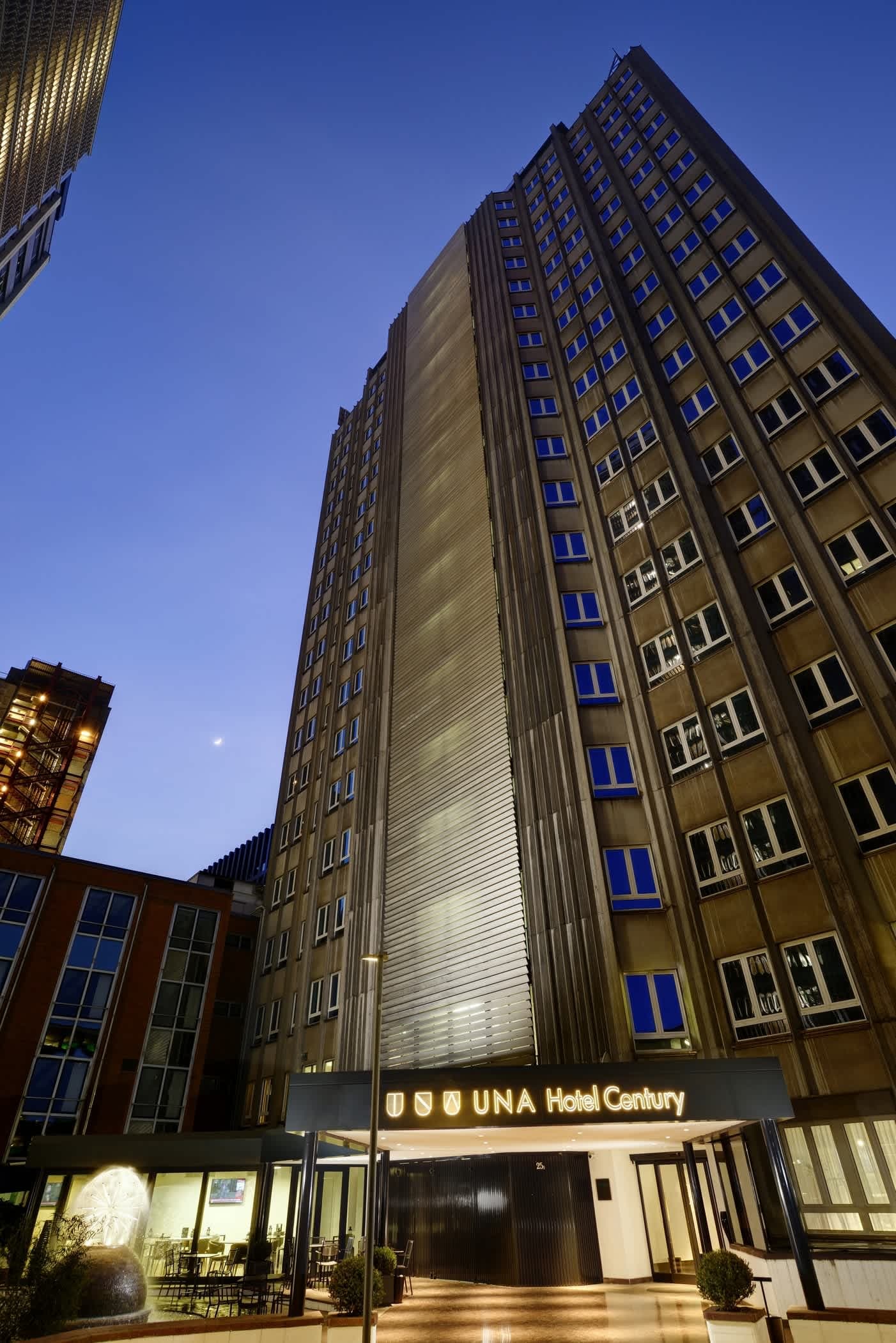 UNAHOTELS Century Milano Ansicht 2