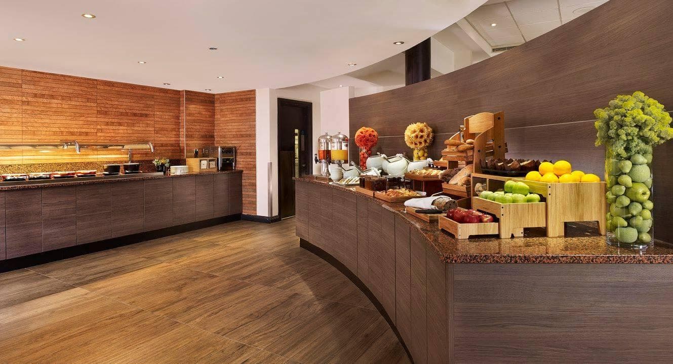 DoubleTree by Hilton Hotel Woking Ansicht 8